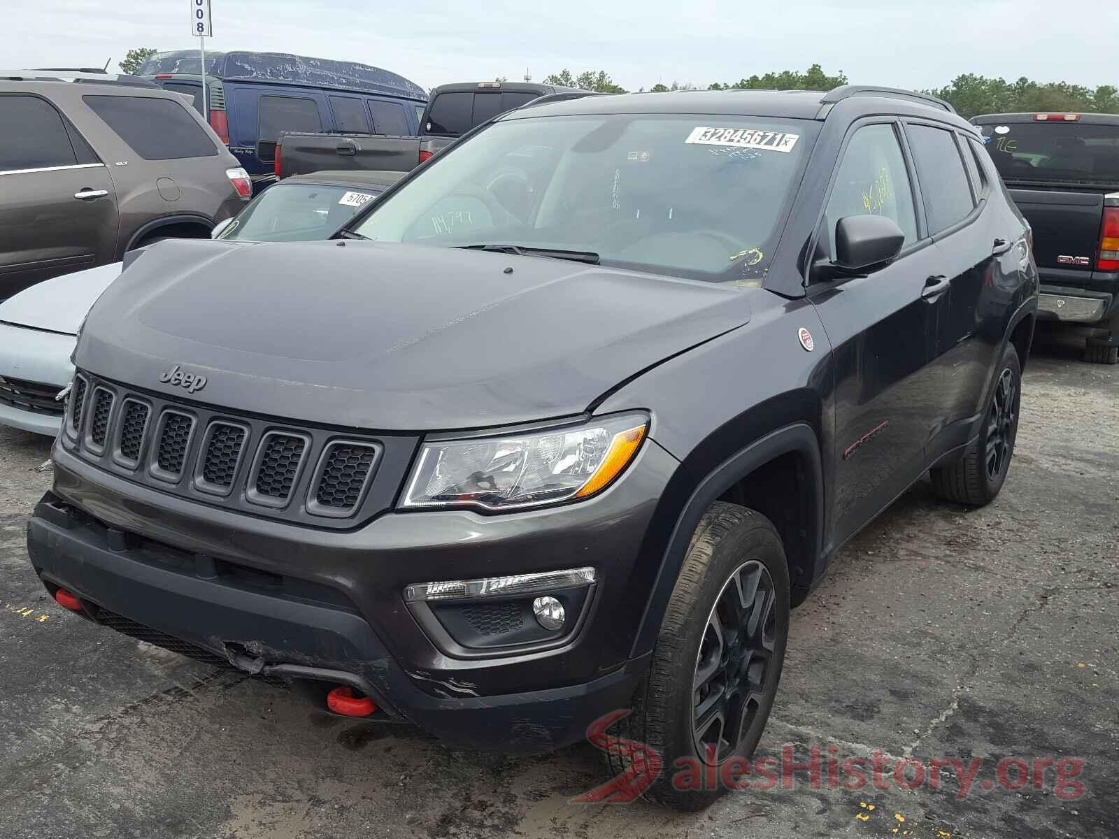 3C4NJDDB3KT722316 2019 JEEP COMPASS