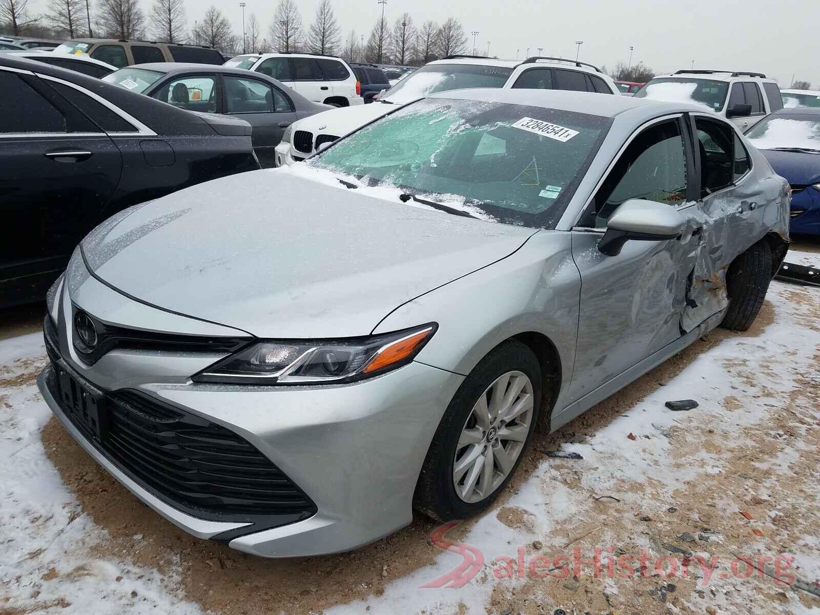 4T1B11HK9JU088439 2018 TOYOTA CAMRY