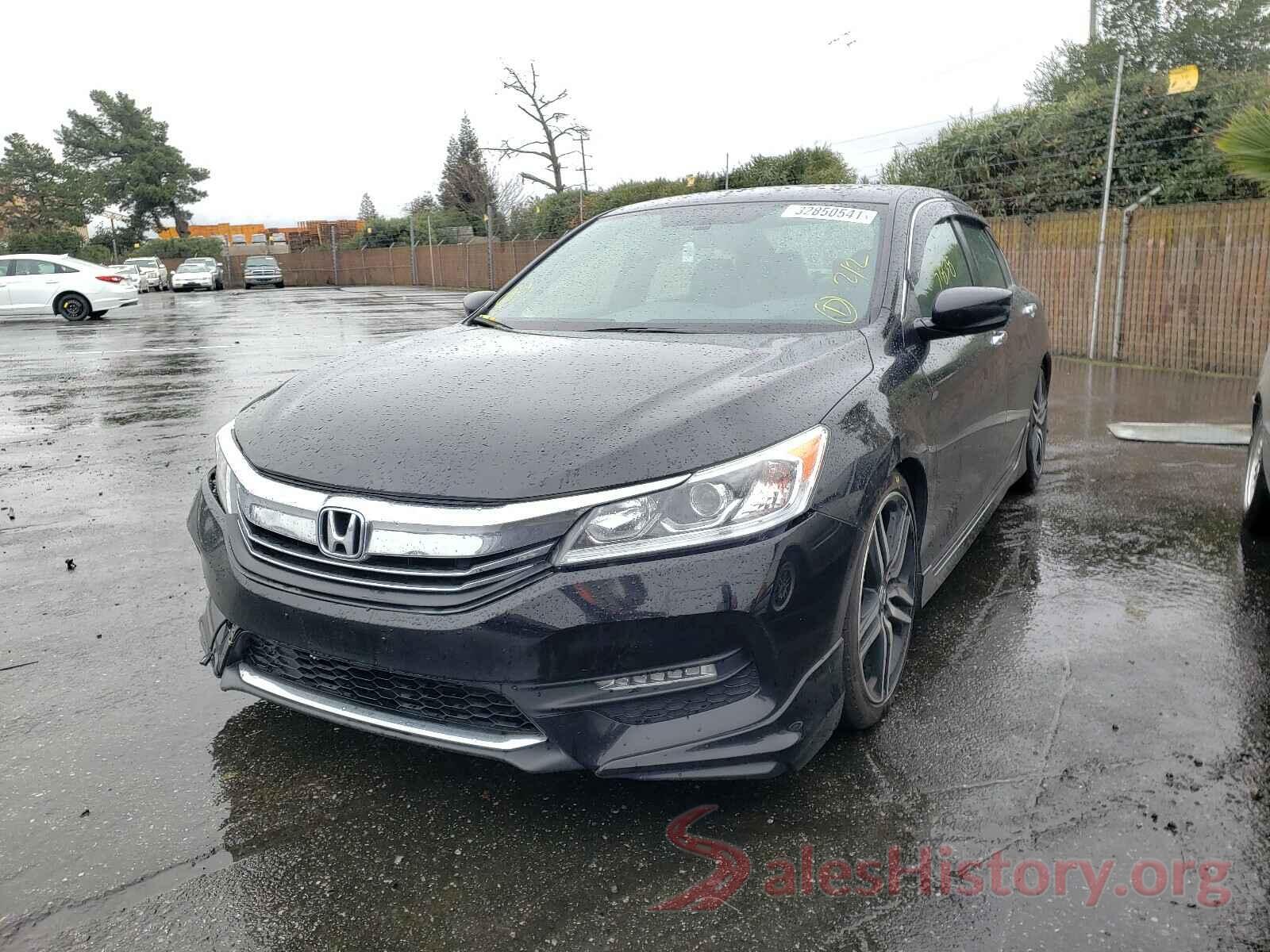 1HGCR2F1XHA241117 2017 HONDA ACCORD