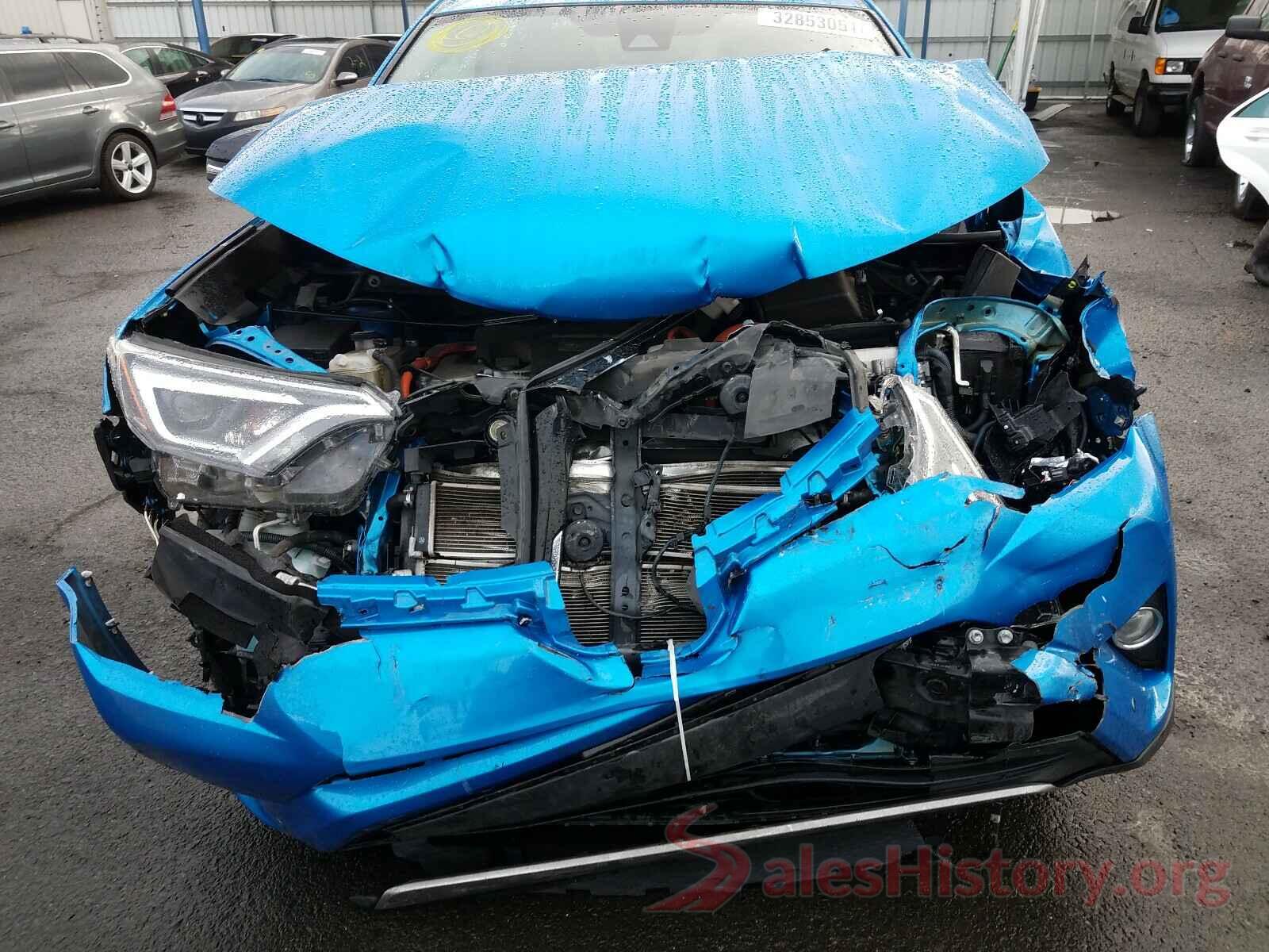 JTMDJREV2HD087623 2017 TOYOTA RAV4