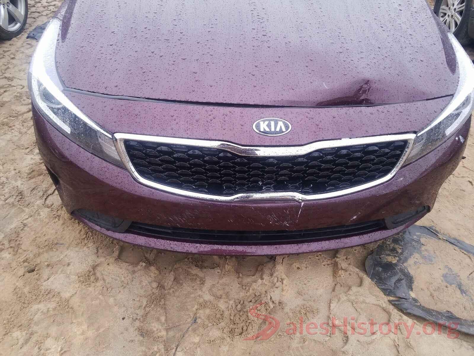 3KPFK4A74JE217292 2018 KIA FORTE