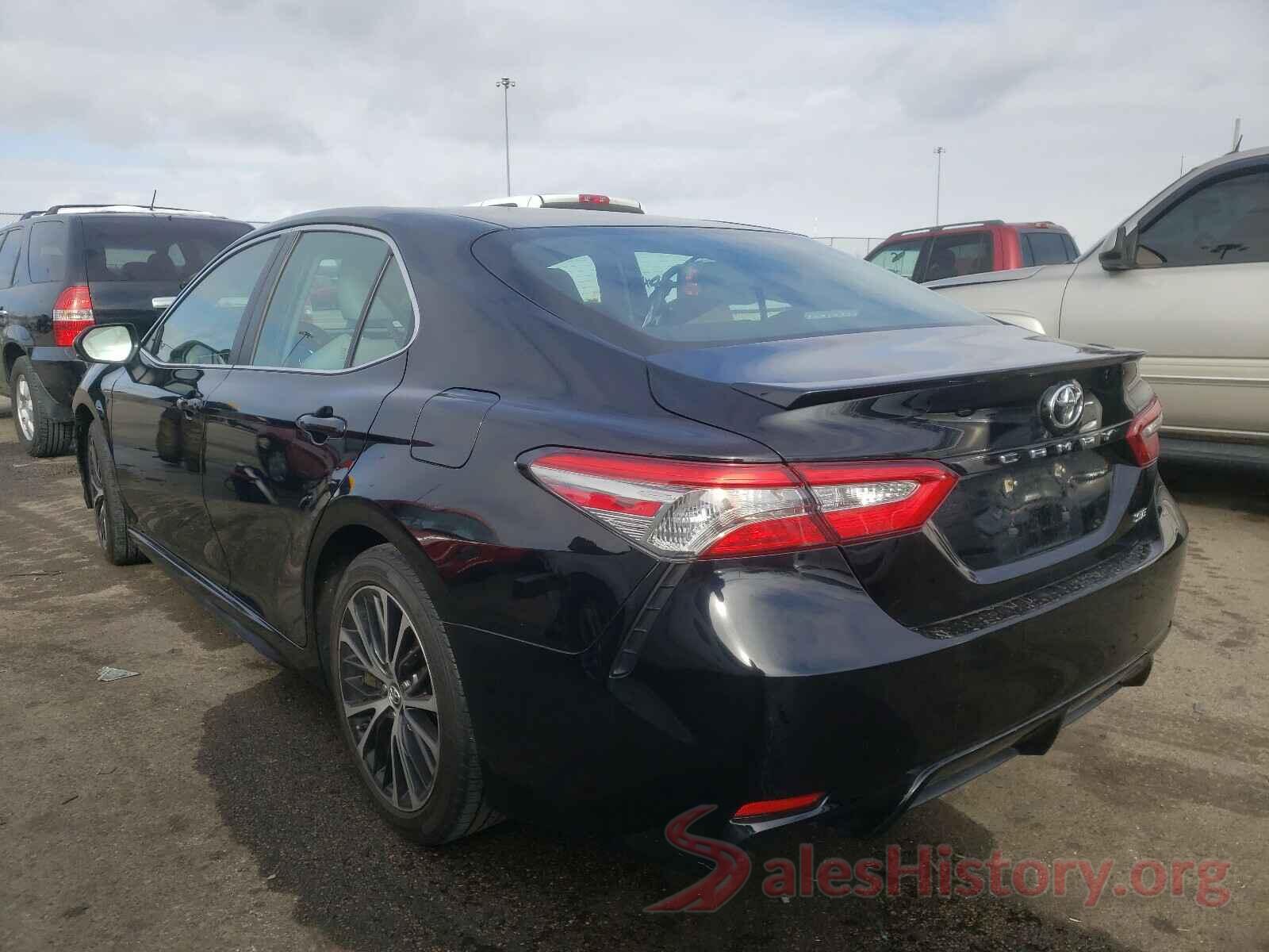 4T1B11HK4JU092608 2018 TOYOTA CAMRY