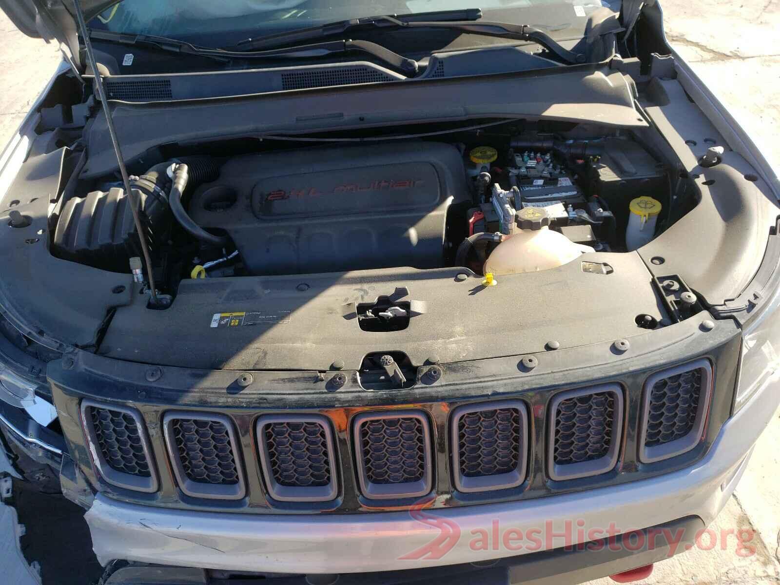 3C4NJDDB5KT722334 2019 JEEP COMPASS