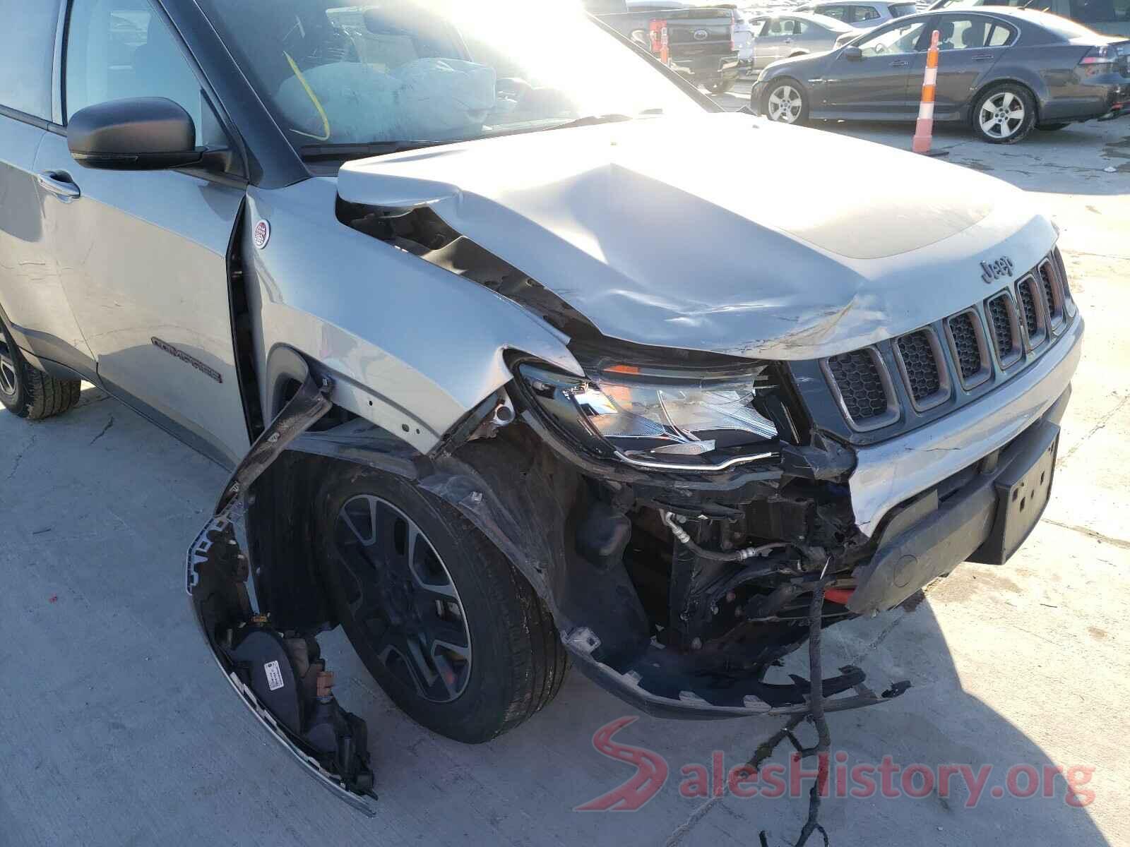 3C4NJDDB5KT722334 2019 JEEP COMPASS