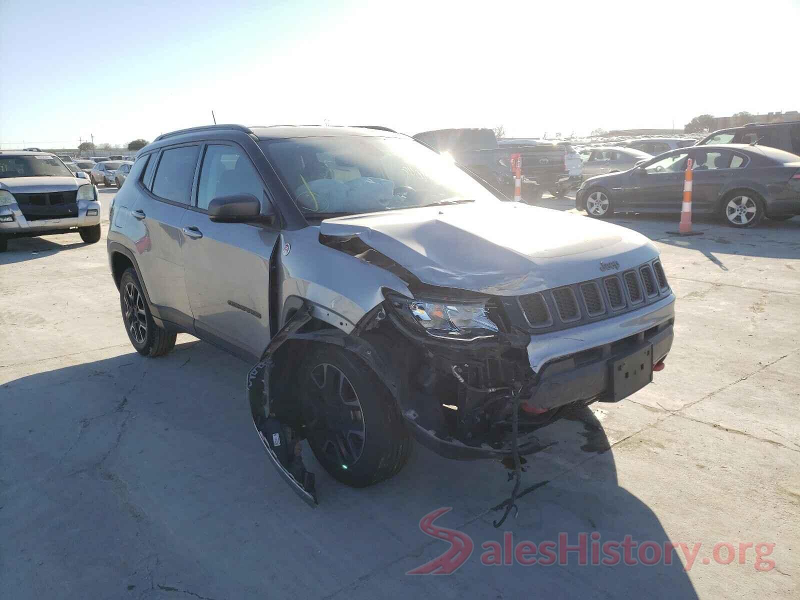 3C4NJDDB5KT722334 2019 JEEP COMPASS