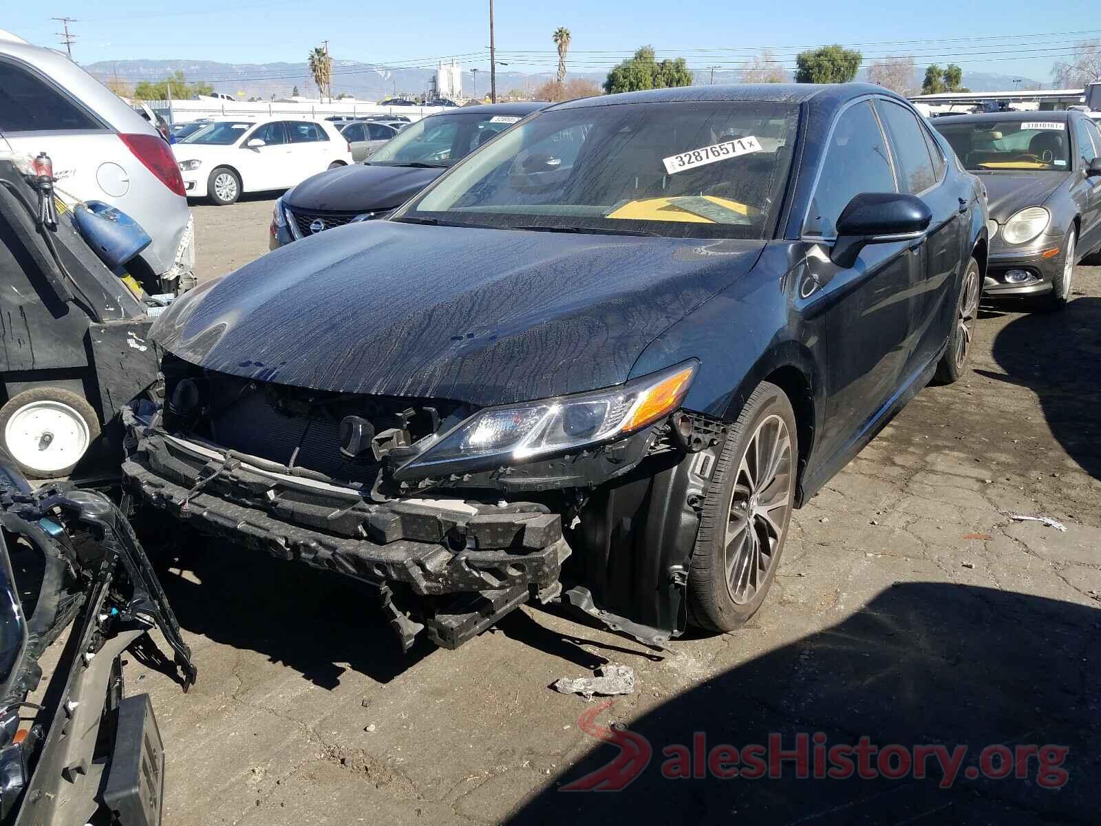 JTNB11HK4J3052079 2018 TOYOTA CAMRY