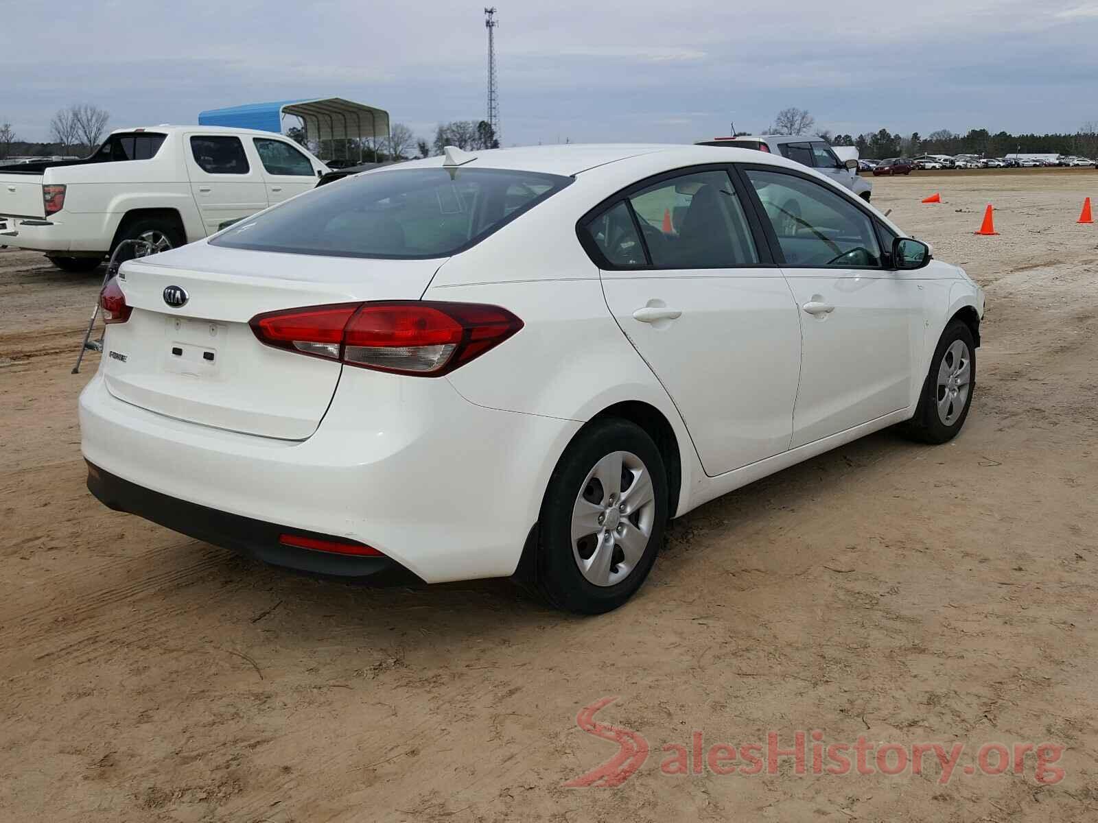 3KPFK4A72HE116441 2017 KIA FORTE