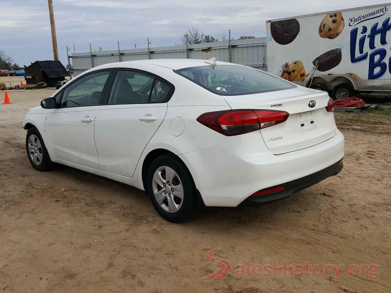 3KPFK4A72HE116441 2017 KIA FORTE