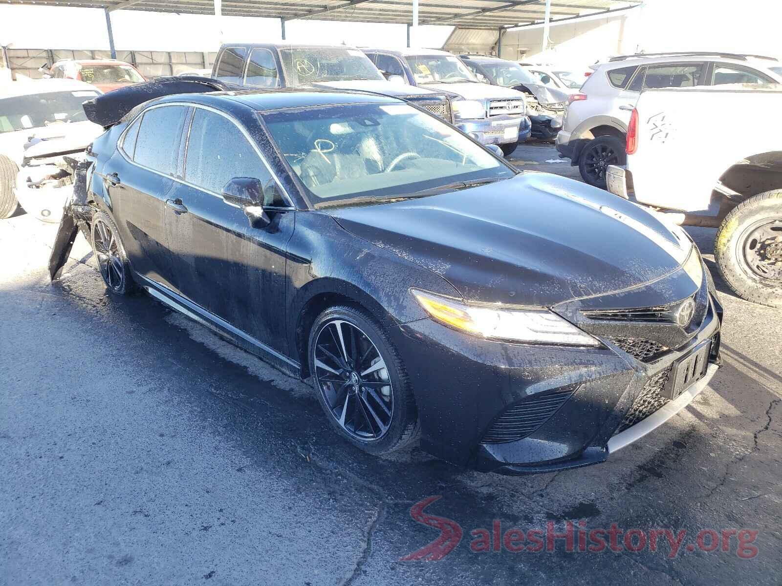 4T1B61HK9JU039615 2018 TOYOTA CAMRY