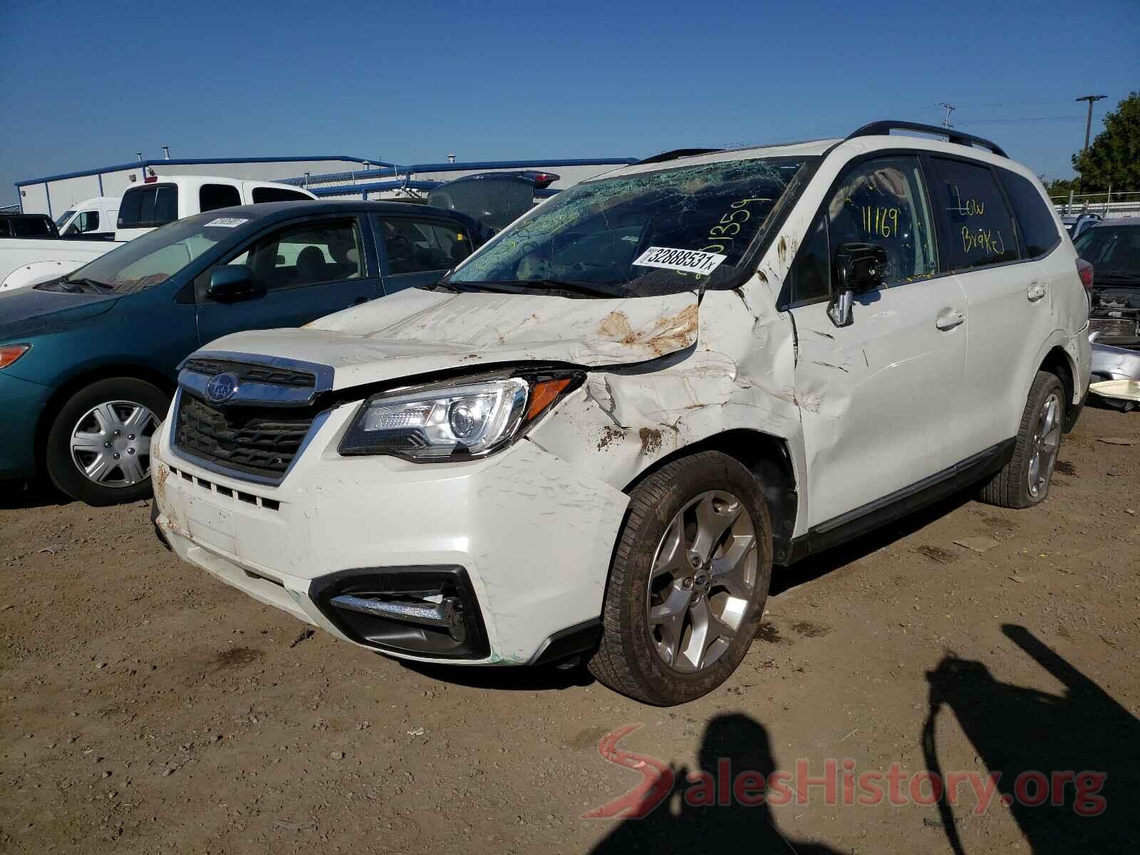 JF2SJAWC3HH559621 2017 SUBARU FORESTER