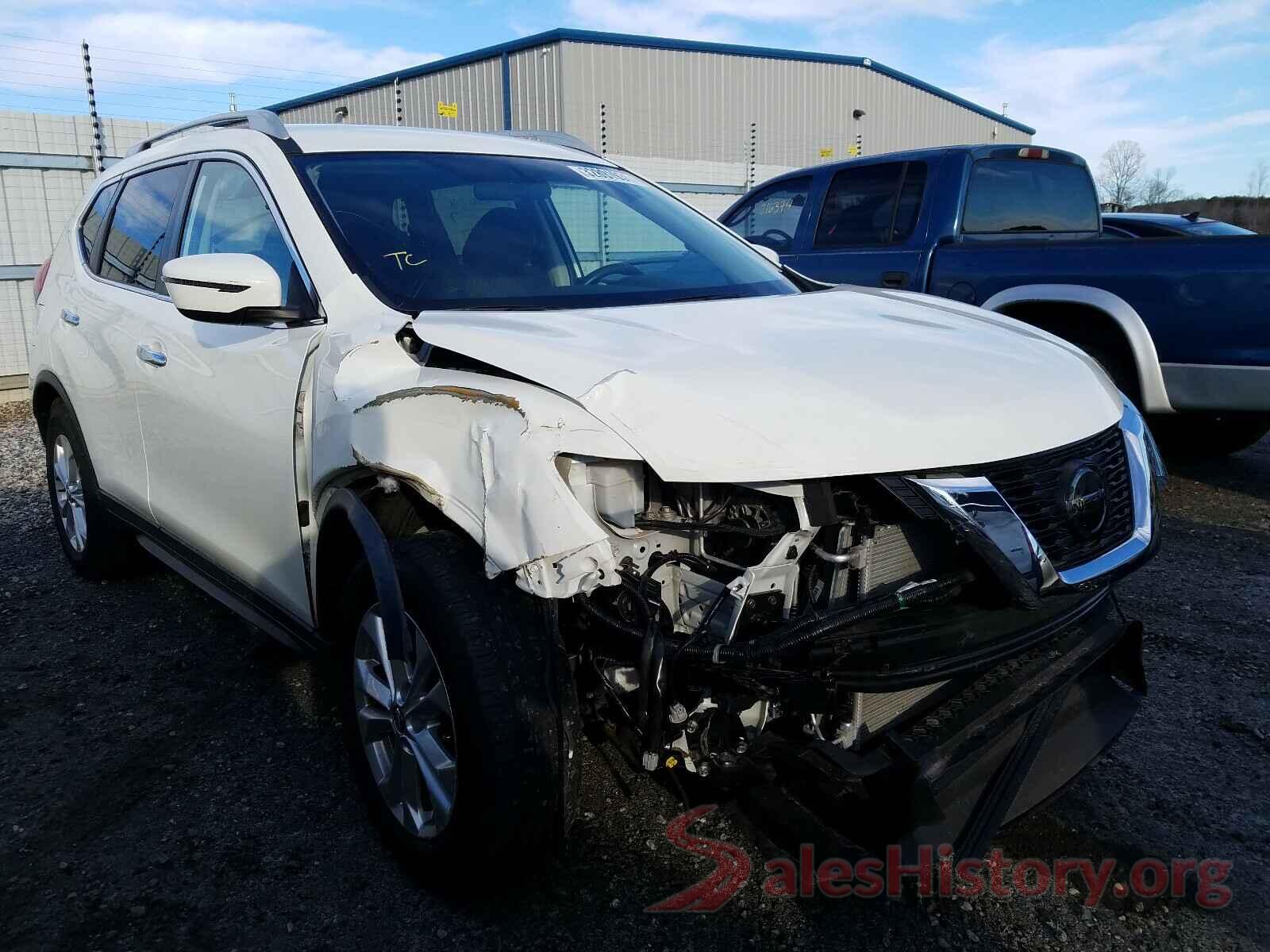 5N1AT2MTXJC825924 2018 NISSAN ROGUE