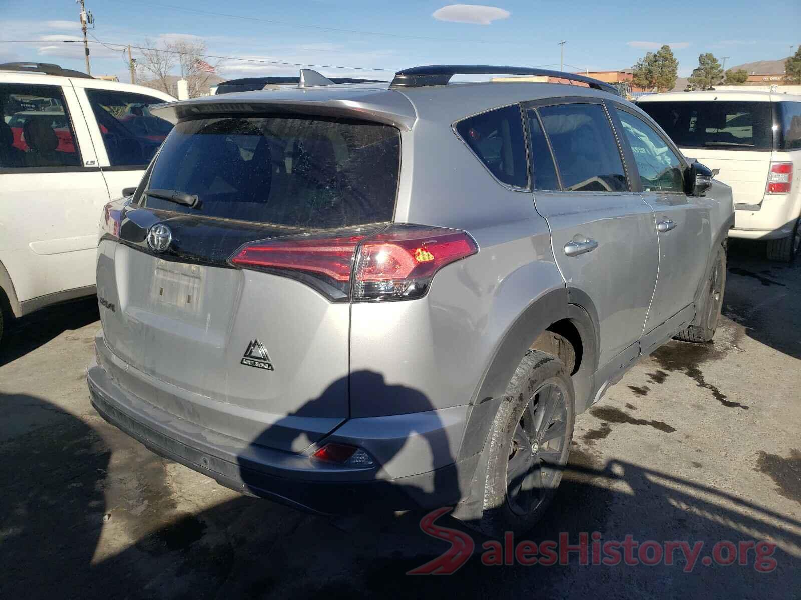 2T3RFREV2JW790283 2018 TOYOTA RAV4