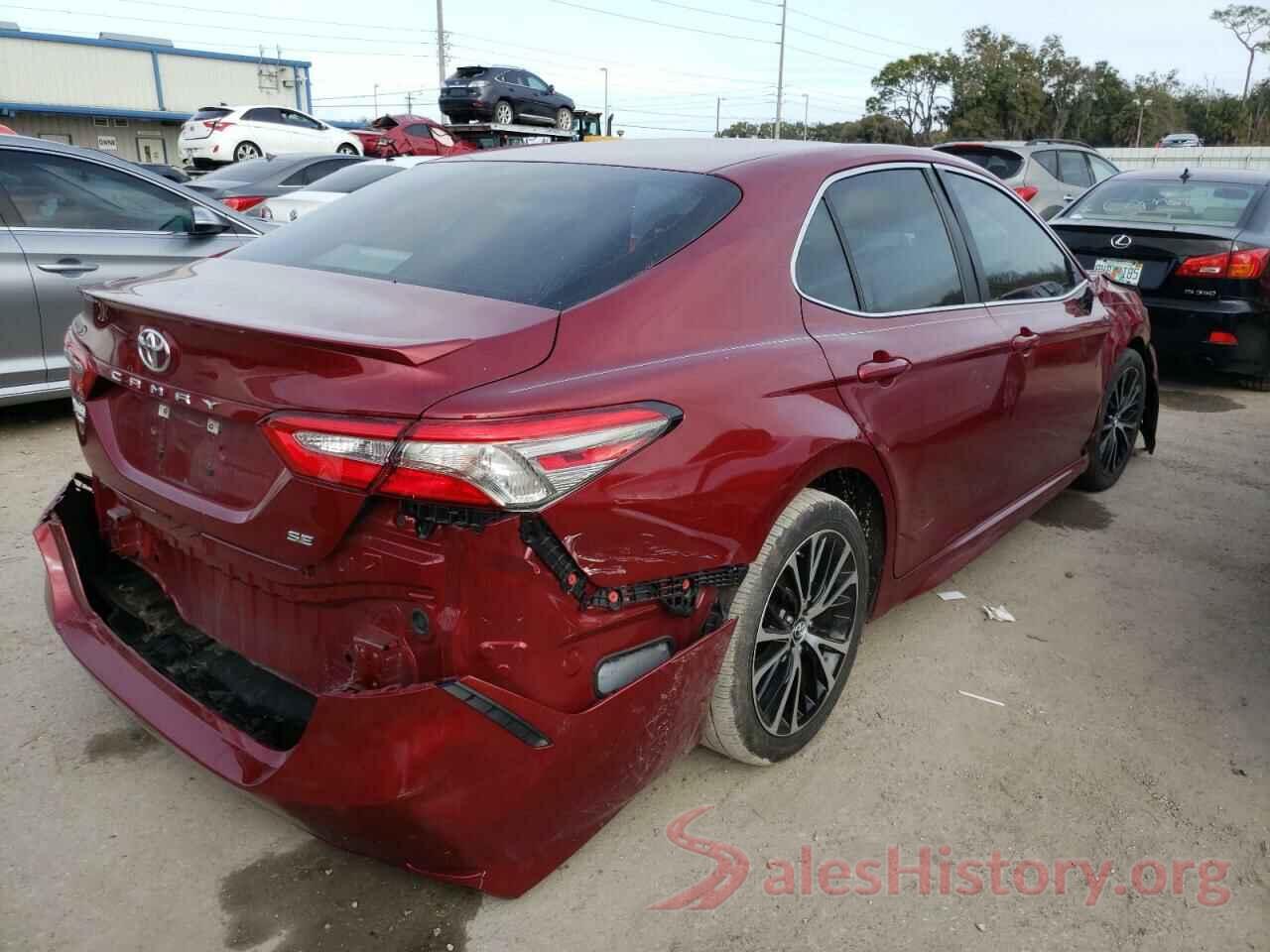 4T1B11HK4JU584300 2018 TOYOTA CAMRY