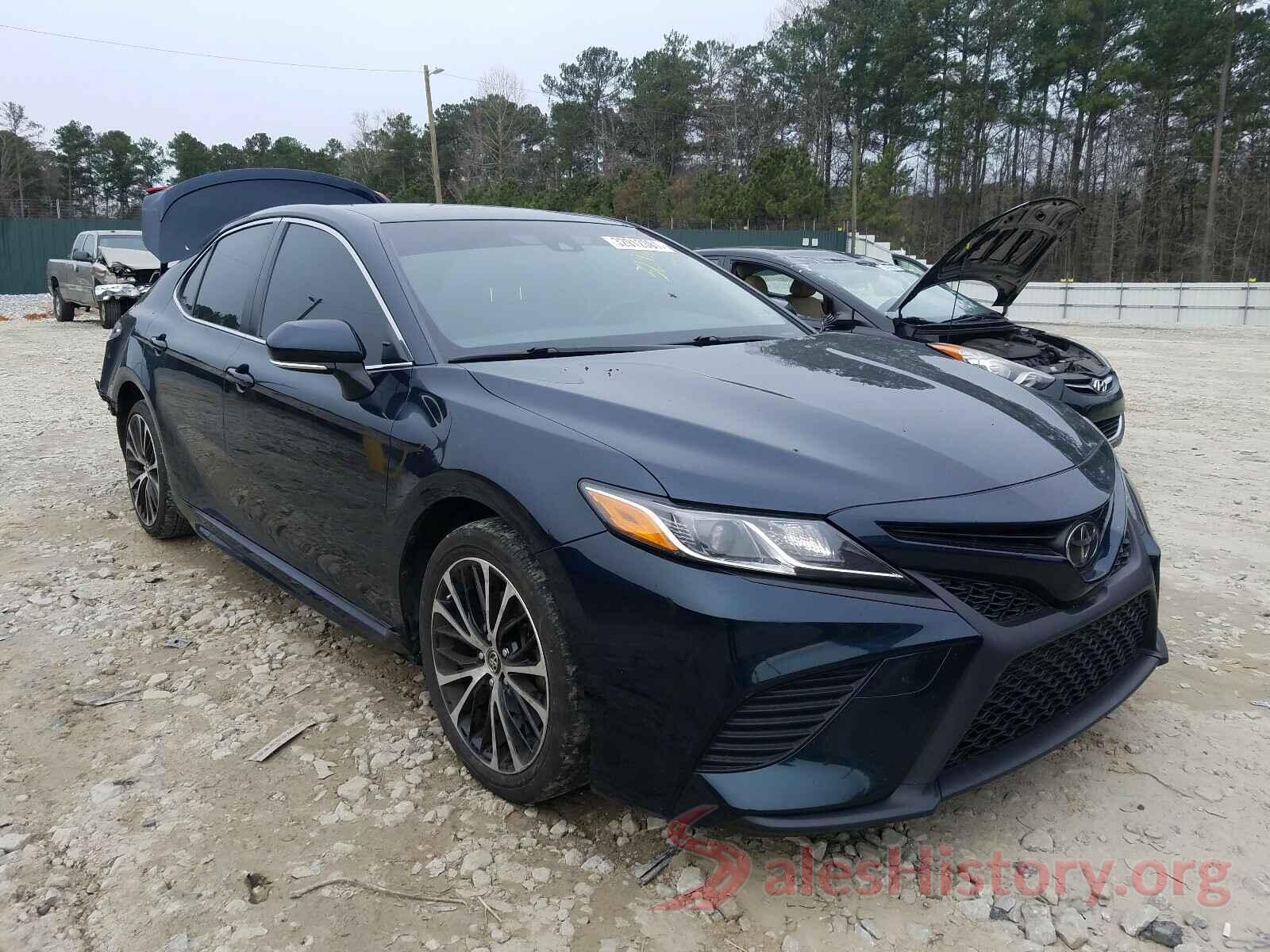 JTNB11HK5J3021293 2018 TOYOTA CAMRY