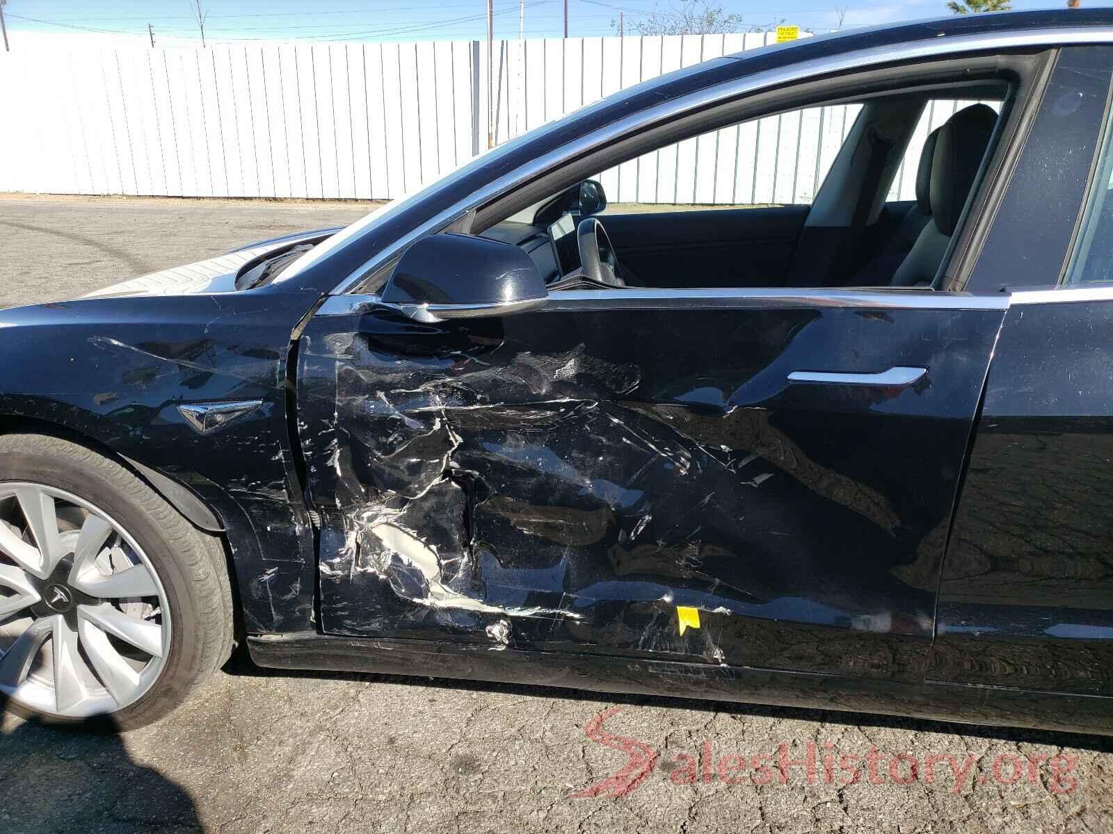 5YJ3E1EA6JF176074 2018 TESLA MODEL 3