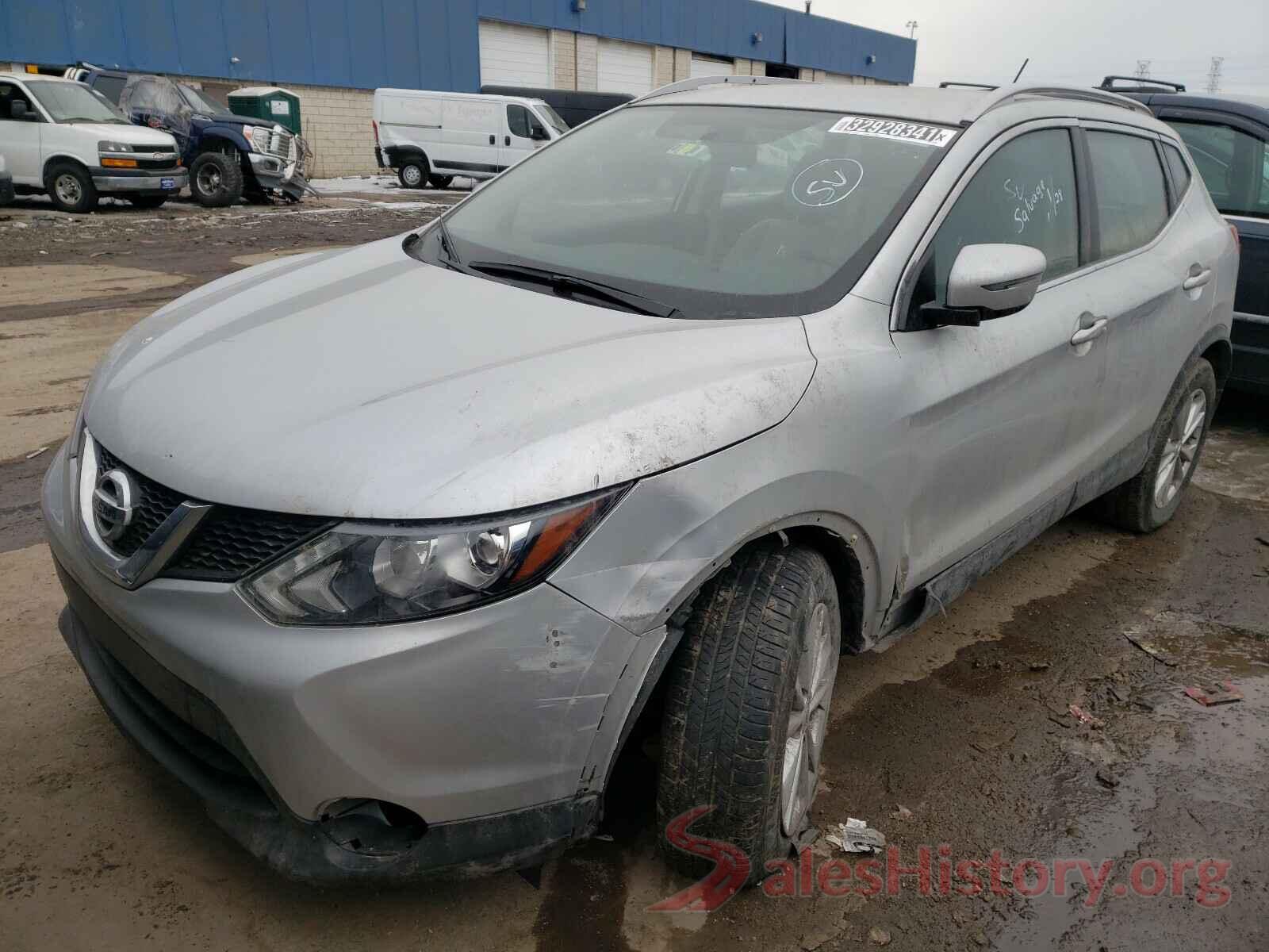 JN1BJ1CP1JW101862 2018 NISSAN ROGUE