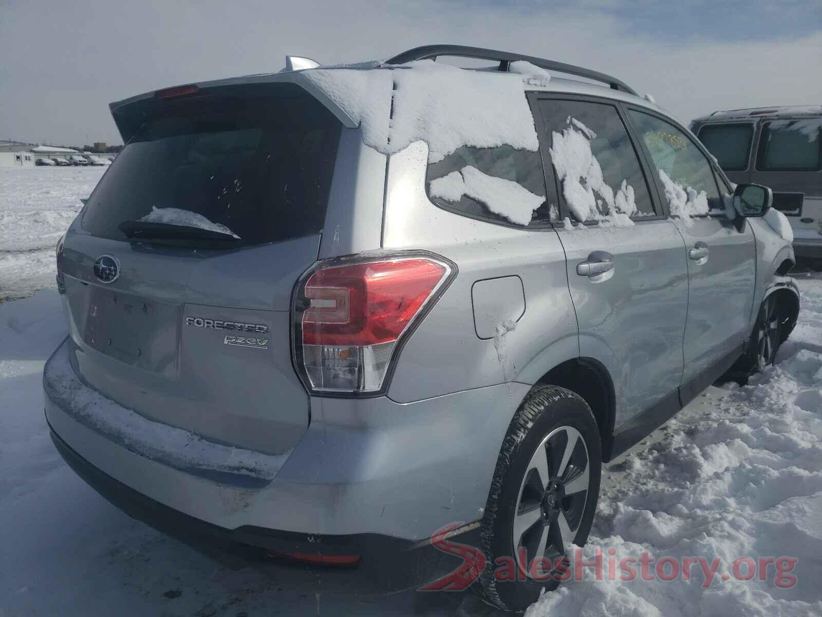 JF2SJADC6HH532769 2017 SUBARU FORESTER