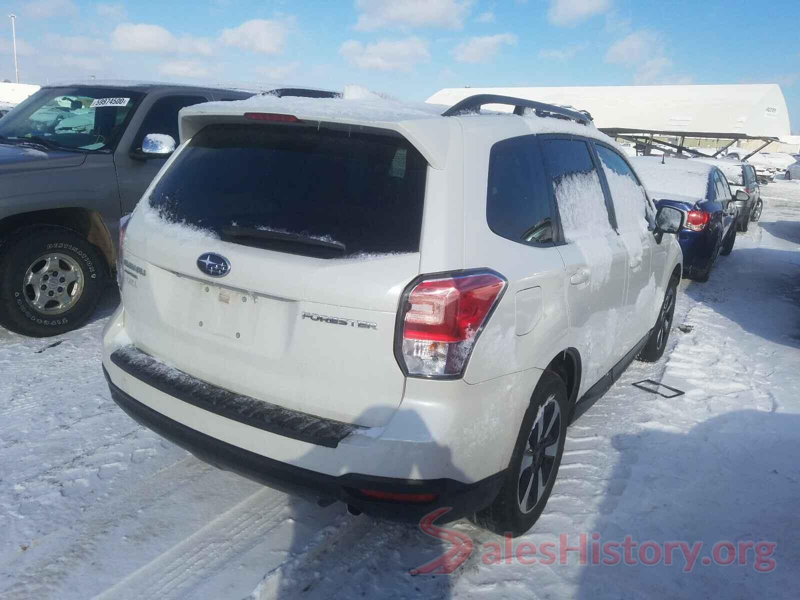 JF2SJAGC5JH543845 2018 SUBARU FORESTER