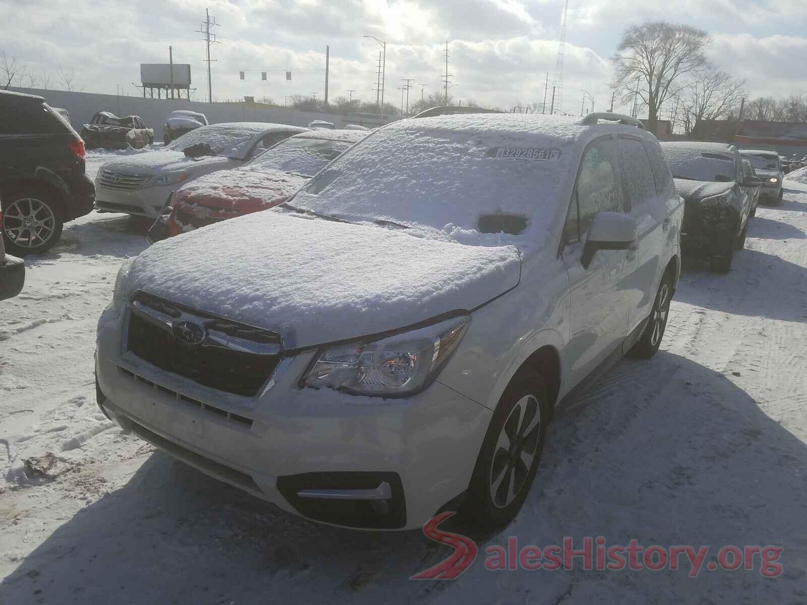 JF2SJAGC5JH543845 2018 SUBARU FORESTER