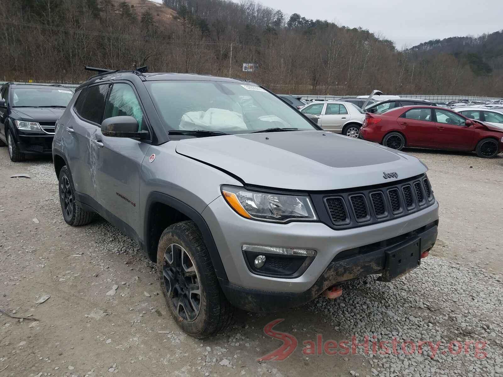 3C4NJDDB5KT682031 2019 JEEP COMPASS