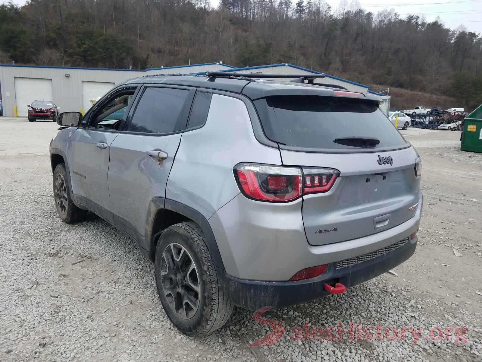 3C4NJDDB5KT682031 2019 JEEP COMPASS