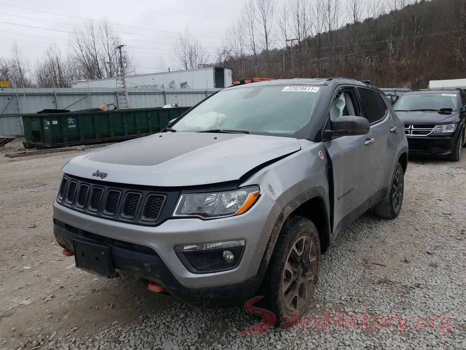 3C4NJDDB5KT682031 2019 JEEP COMPASS