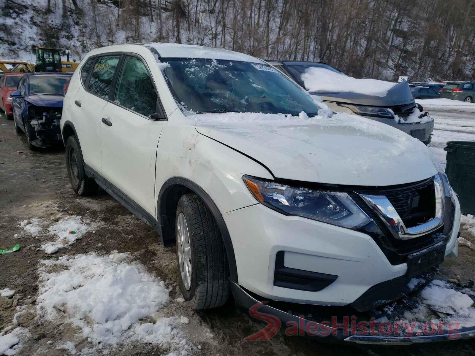 KNMAT2MV1JP529608 2018 NISSAN ROGUE