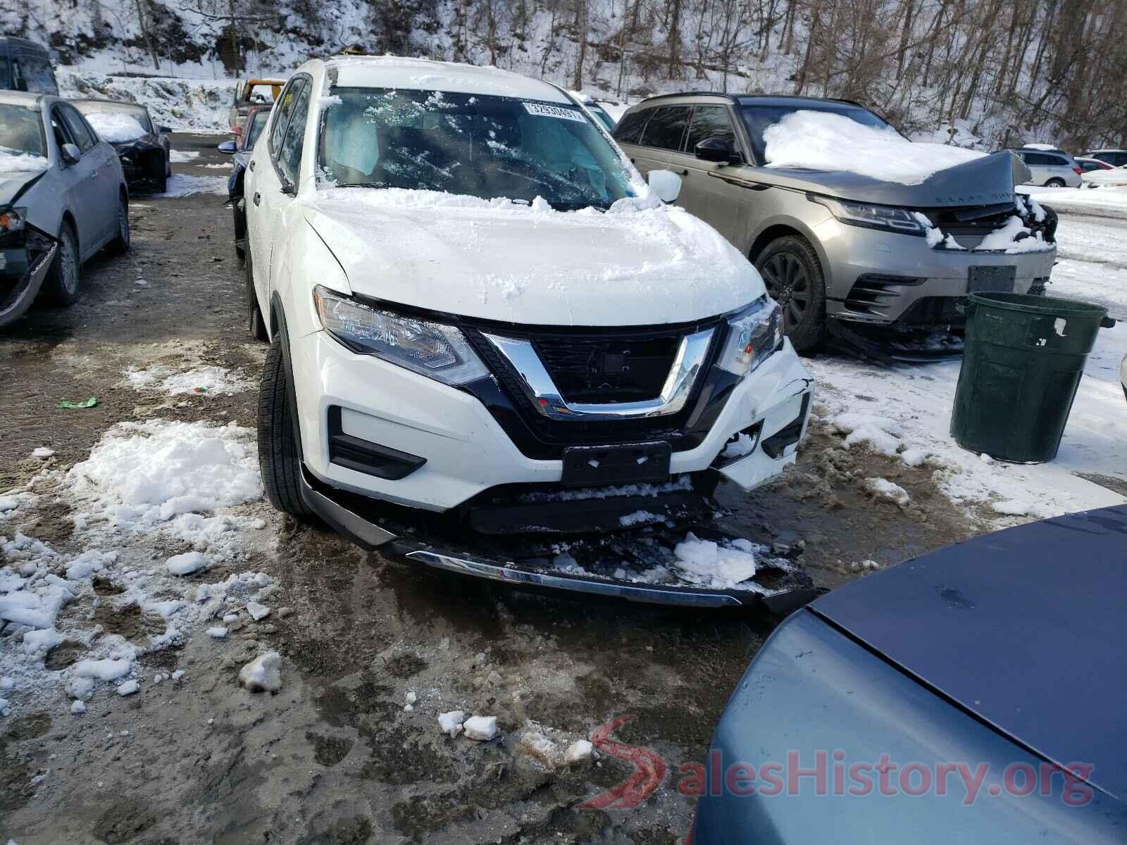 KNMAT2MV1JP529608 2018 NISSAN ROGUE