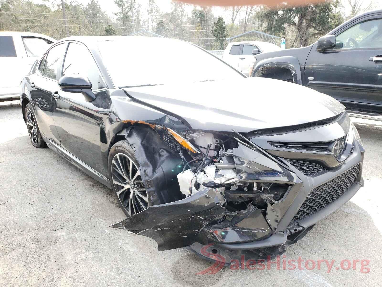 JTNB11HK8J3022535 2018 TOYOTA CAMRY