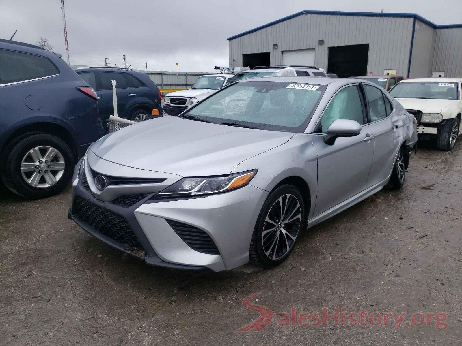 4T1B11HK8JU547296 2018 TOYOTA CAMRY