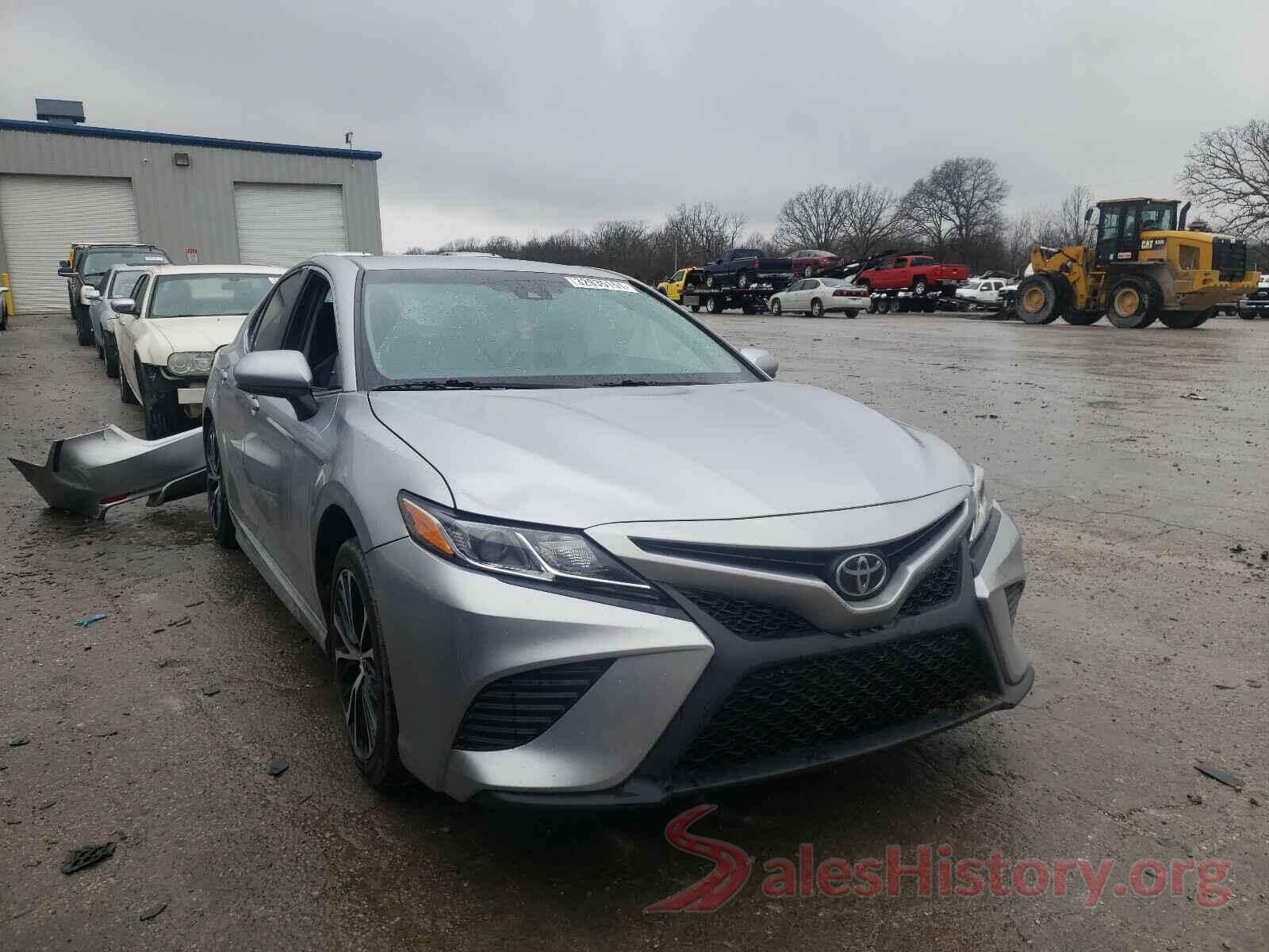 4T1B11HK8JU547296 2018 TOYOTA CAMRY