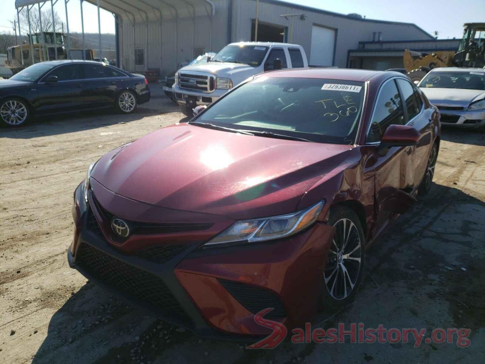 4T1B11HK4JU601757 2018 TOYOTA CAMRY