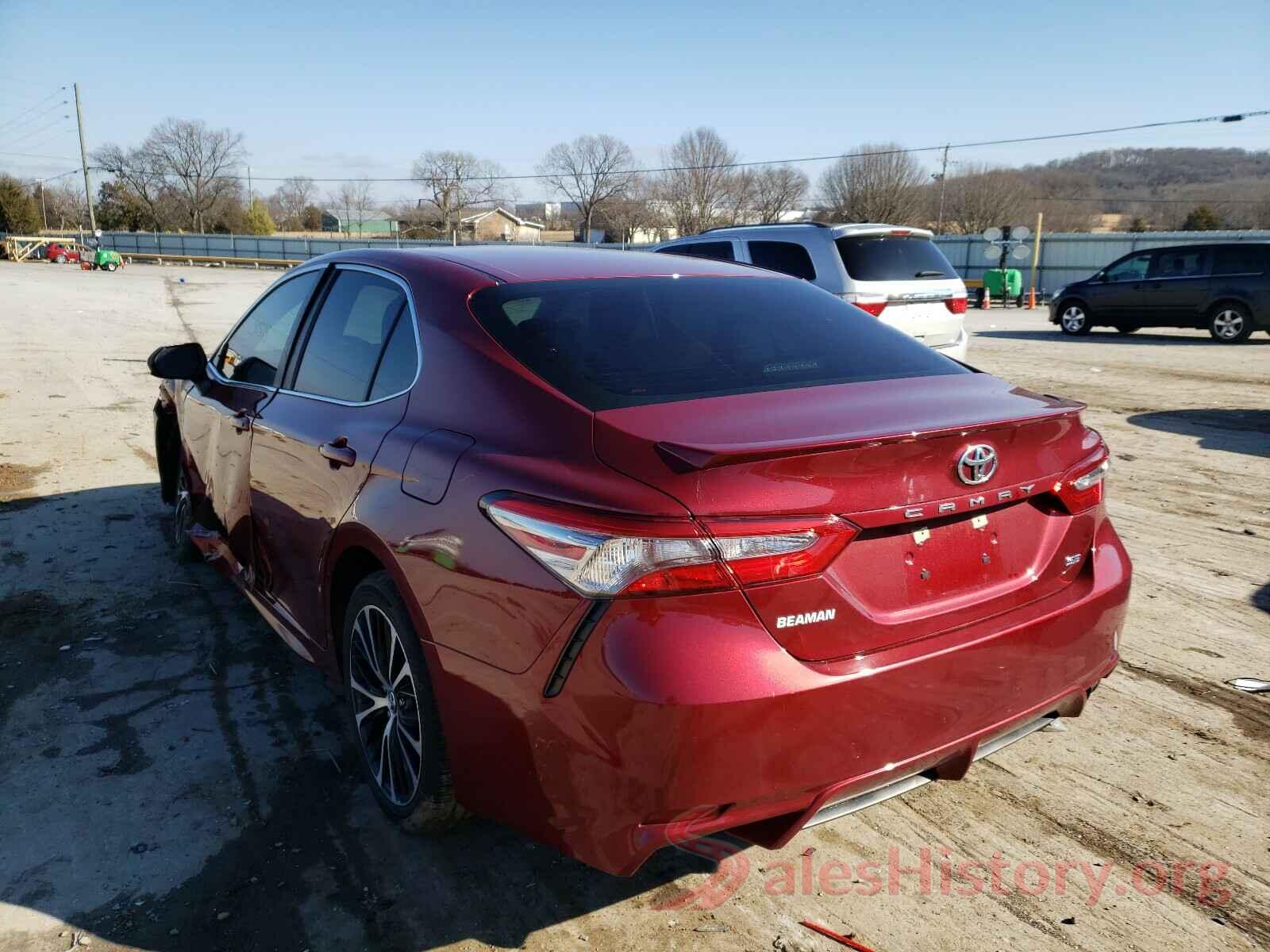 4T1B11HK4JU601757 2018 TOYOTA CAMRY