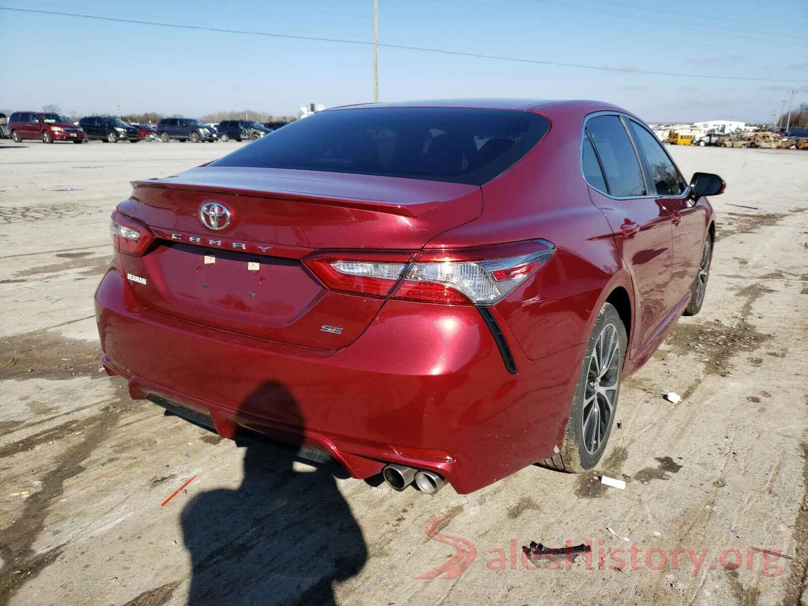 4T1B11HK4JU601757 2018 TOYOTA CAMRY