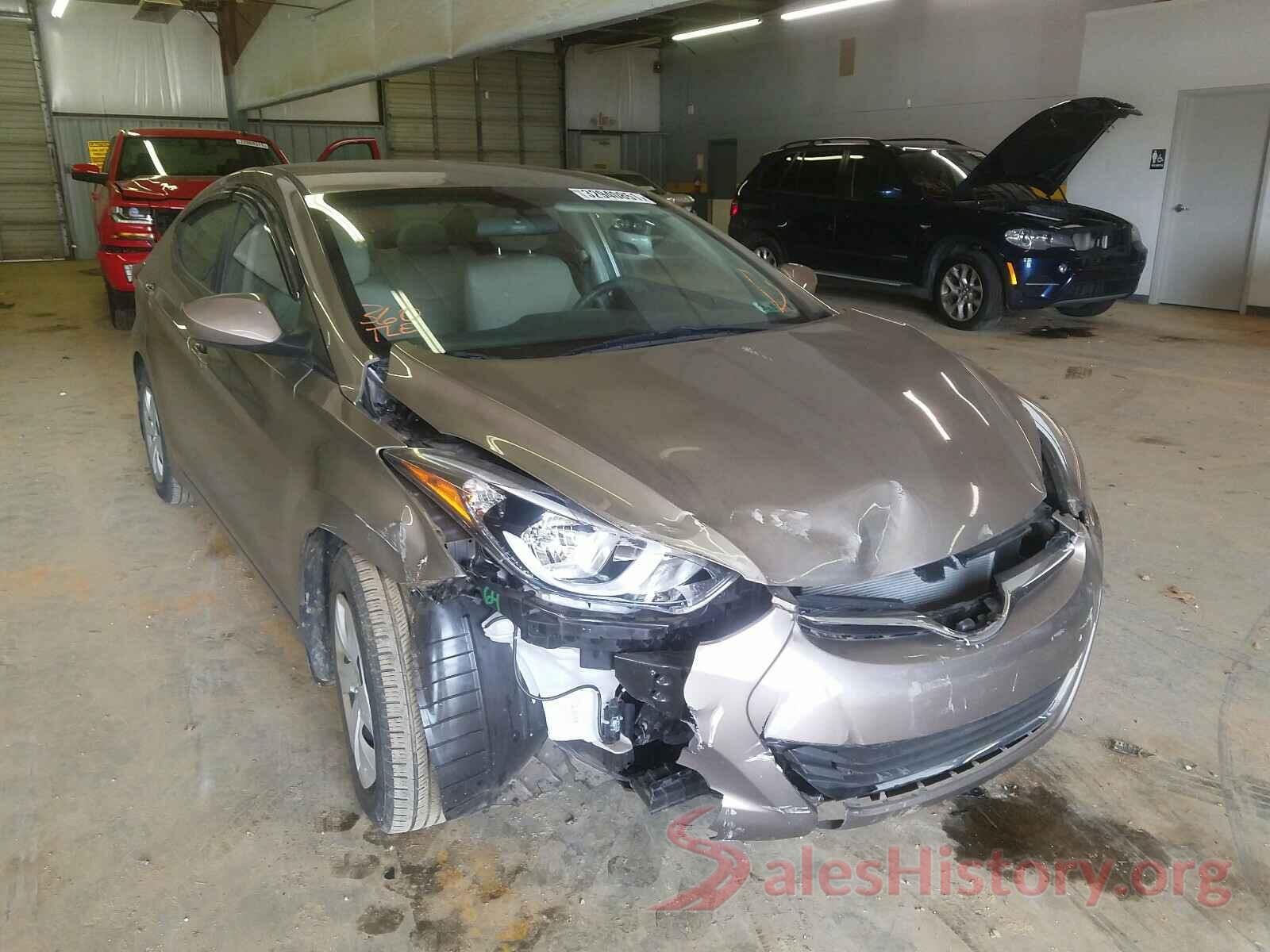 5NPDH4AE8GH794643 2016 HYUNDAI ELANTRA