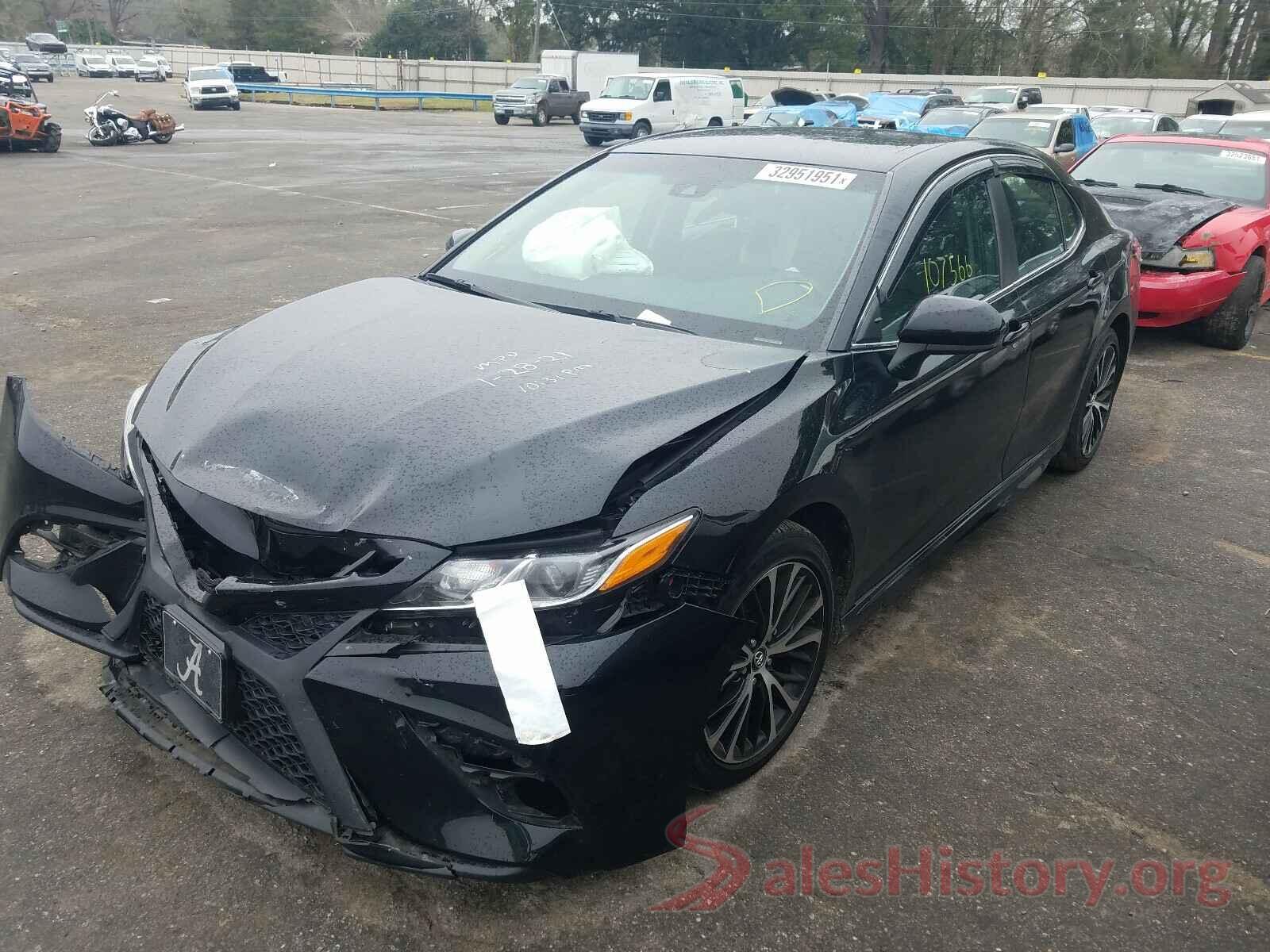 4T1B11HK1JU065849 2018 TOYOTA CAMRY