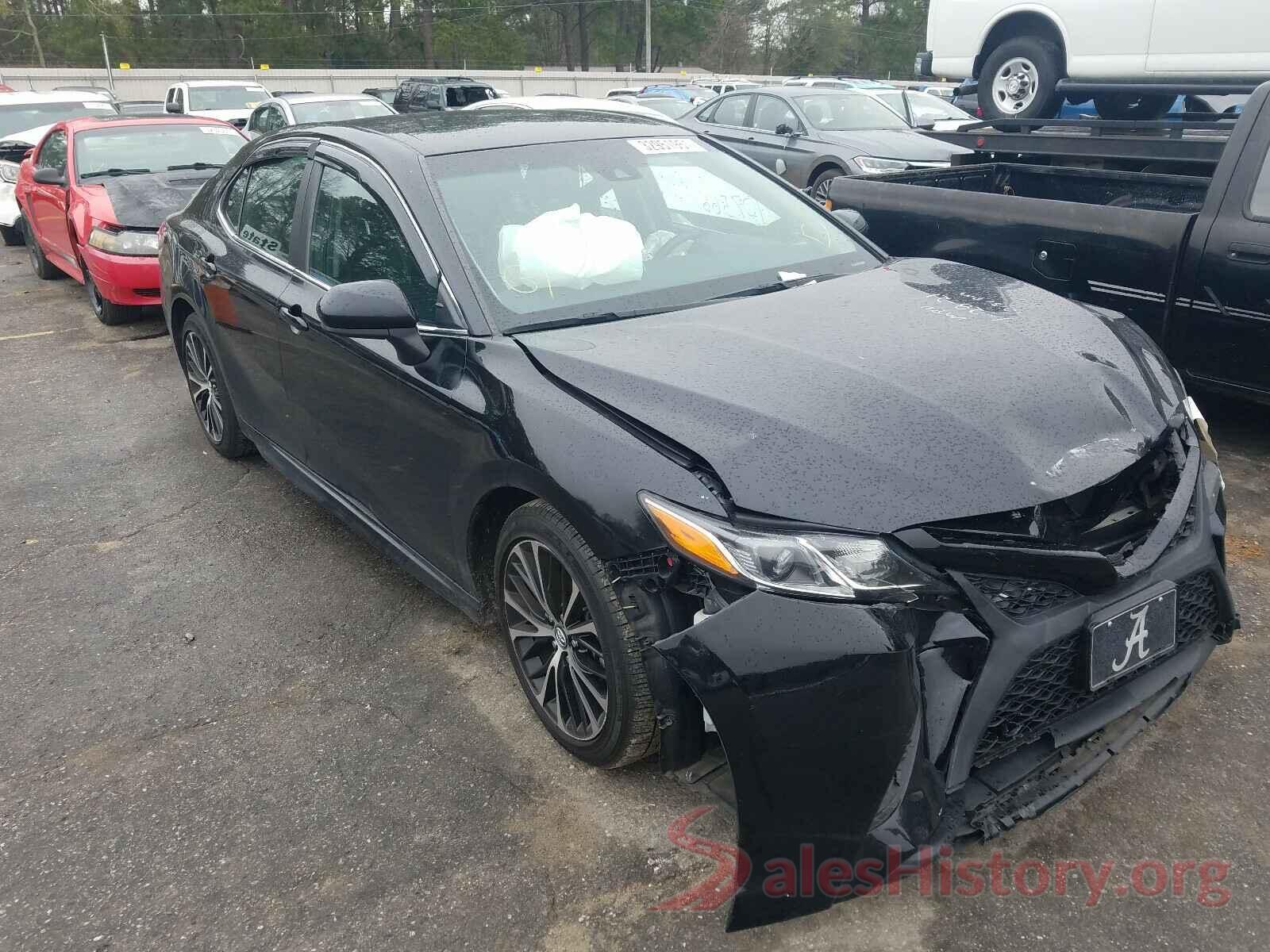 4T1B11HK1JU065849 2018 TOYOTA CAMRY