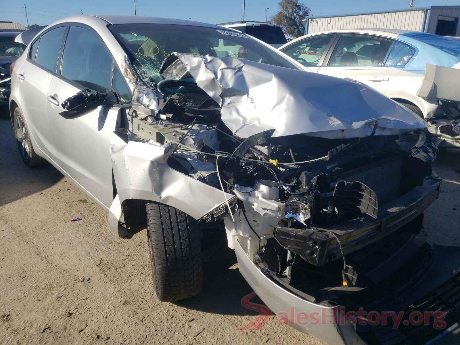 3KPFL4A72JE173760 2018 KIA FORTE