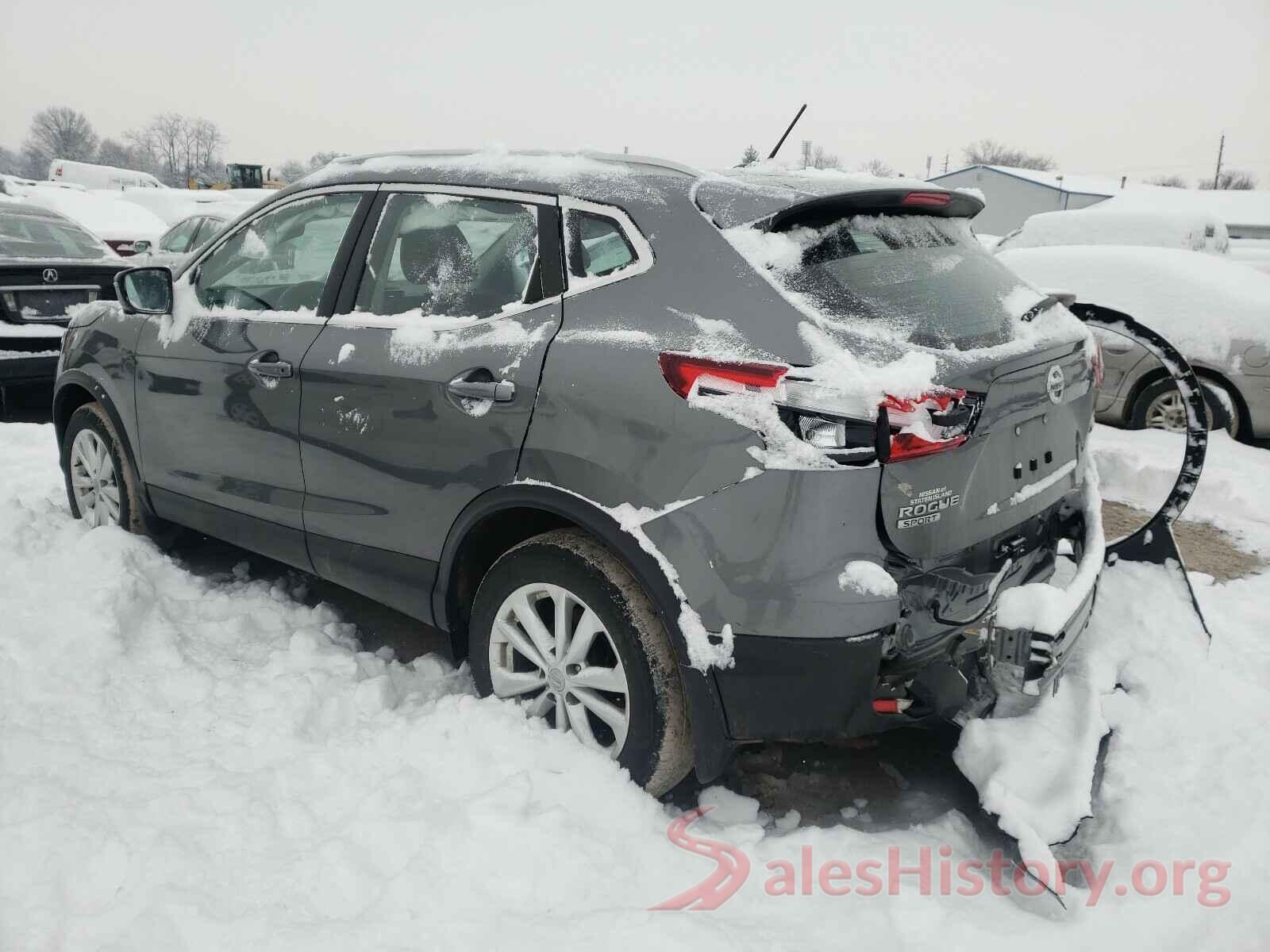 JN1BJ1CR9JW210863 2018 NISSAN ROGUE