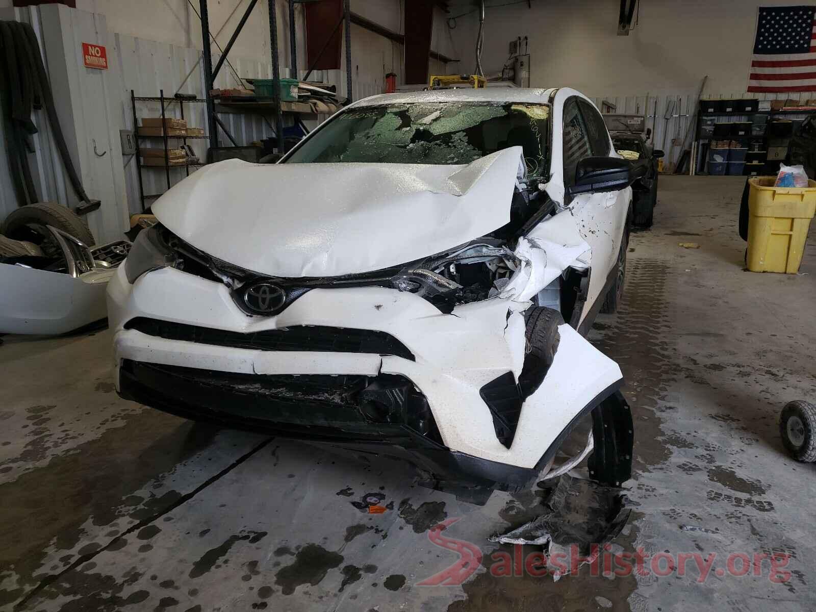 2T3ZFREV9JW426085 2018 TOYOTA RAV4