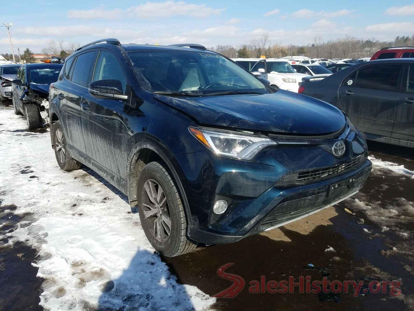 JTMRFREVXHD206123 2017 TOYOTA RAV4