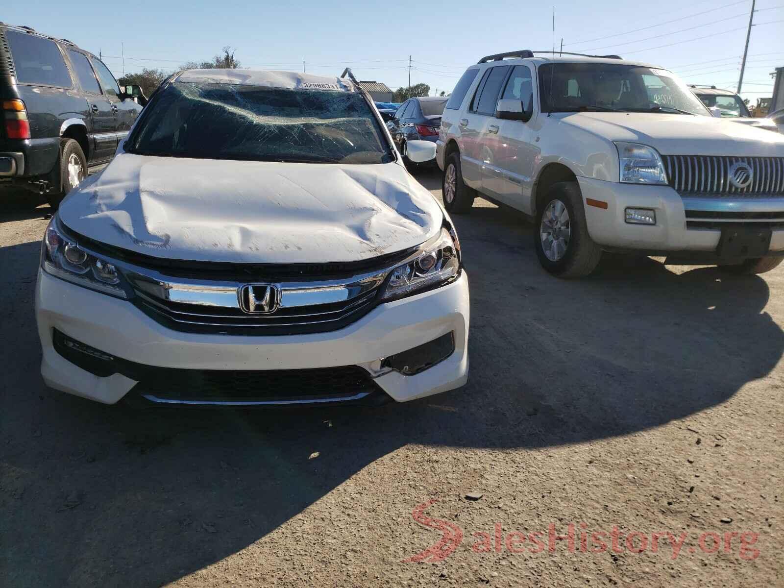 1HGCR2F57HA285319 2017 HONDA ACCORD