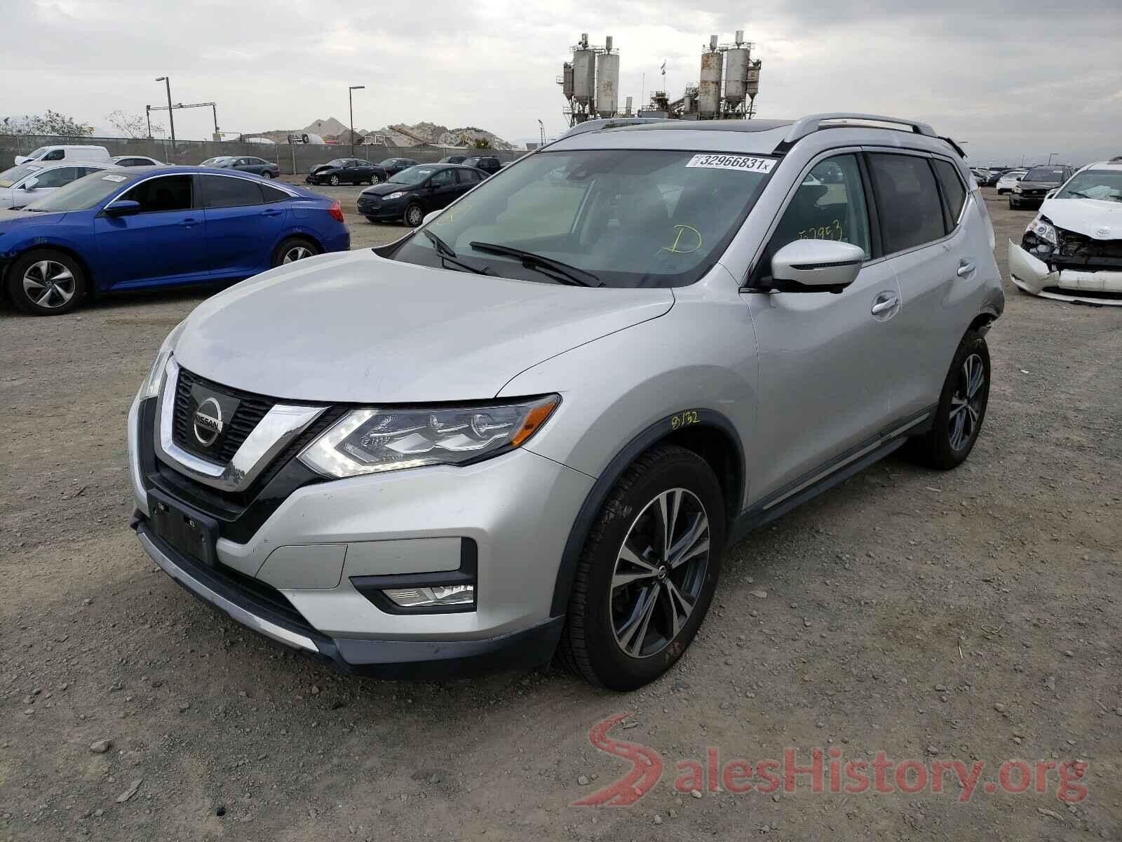 5N1AT2MT0HC772158 2017 NISSAN ROGUE