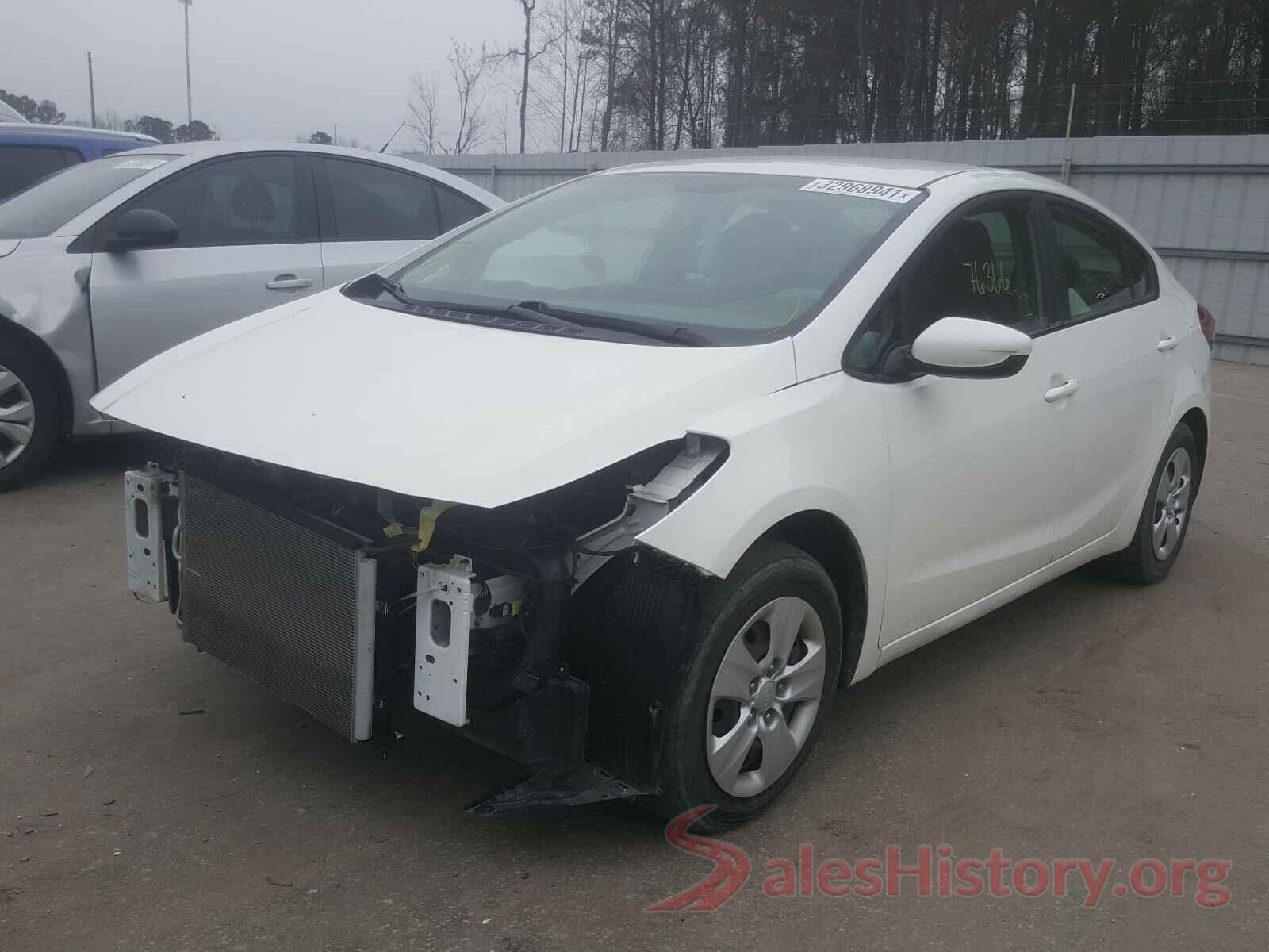 3KPFK4A78HE081047 2017 KIA FORTE