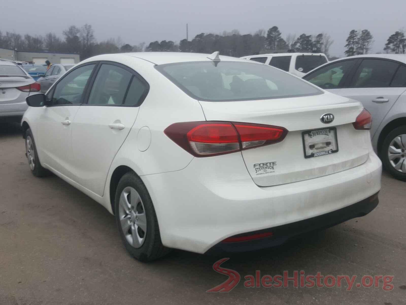 3KPFK4A78HE081047 2017 KIA FORTE