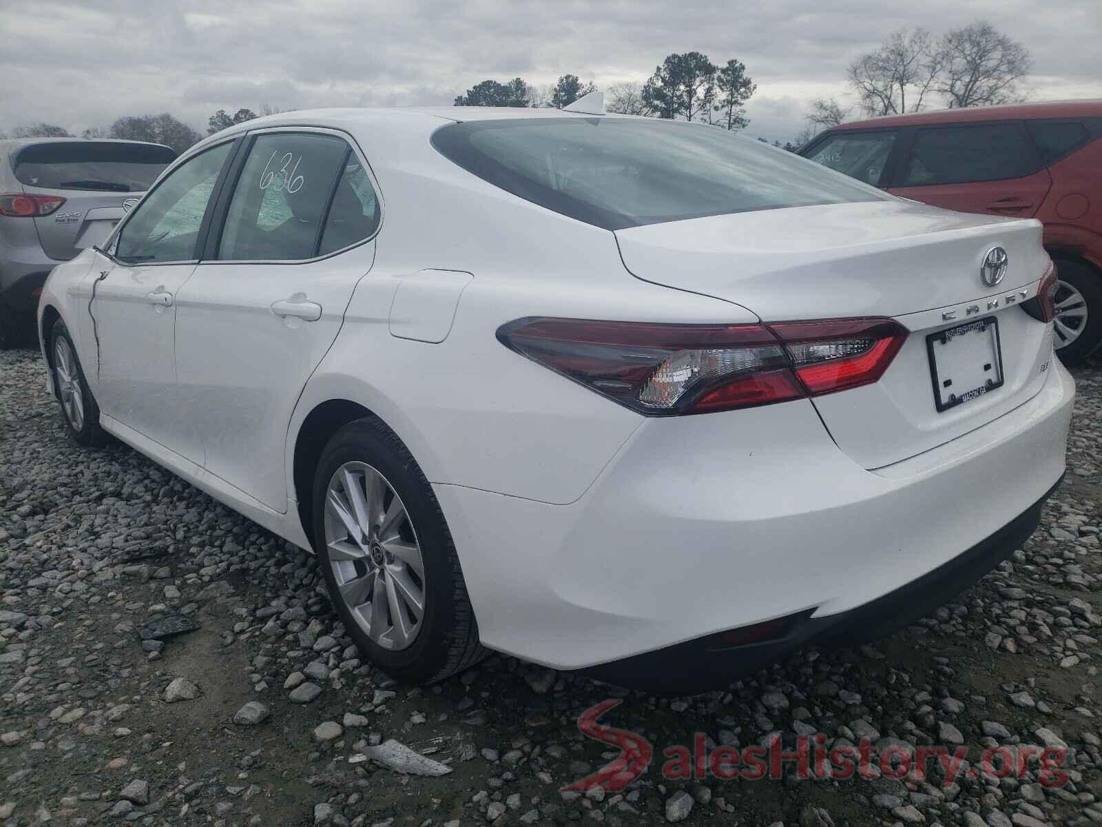 4T1C11AK4MU526576 2021 TOYOTA CAMRY