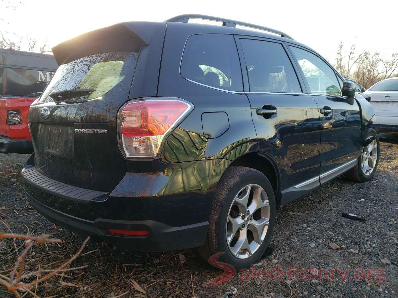 JF2SJAWC9JH594900 2018 SUBARU FORESTER