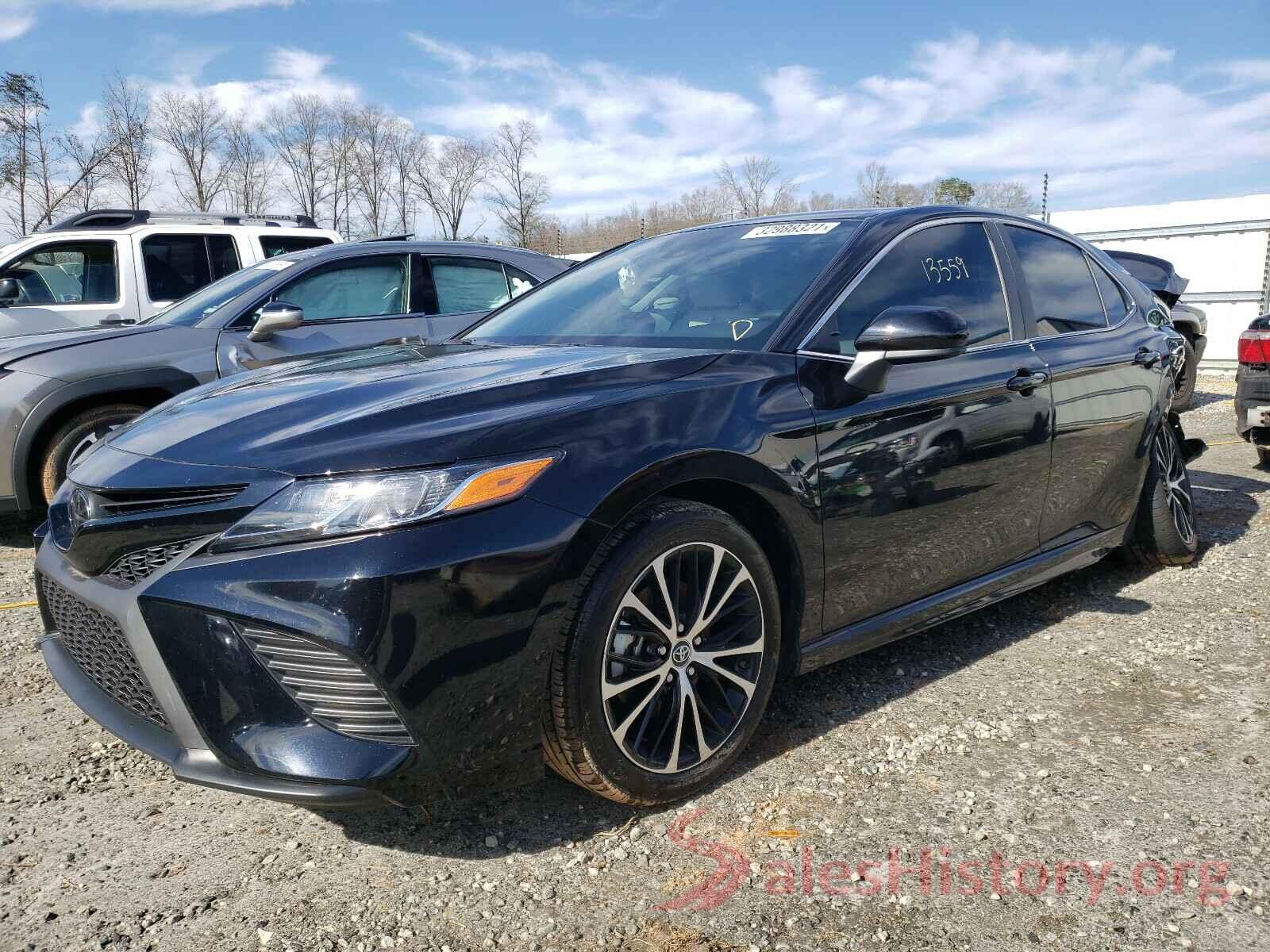 4T1B11HK3KU807167 2019 TOYOTA CAMRY