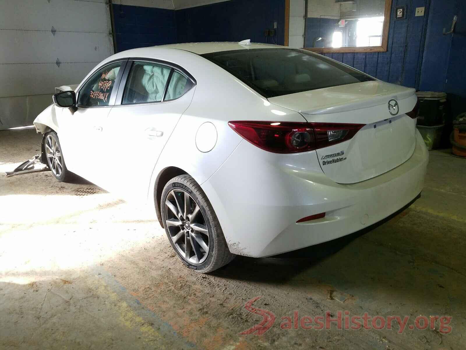 3MZBN1W32JM220298 2018 MAZDA 3