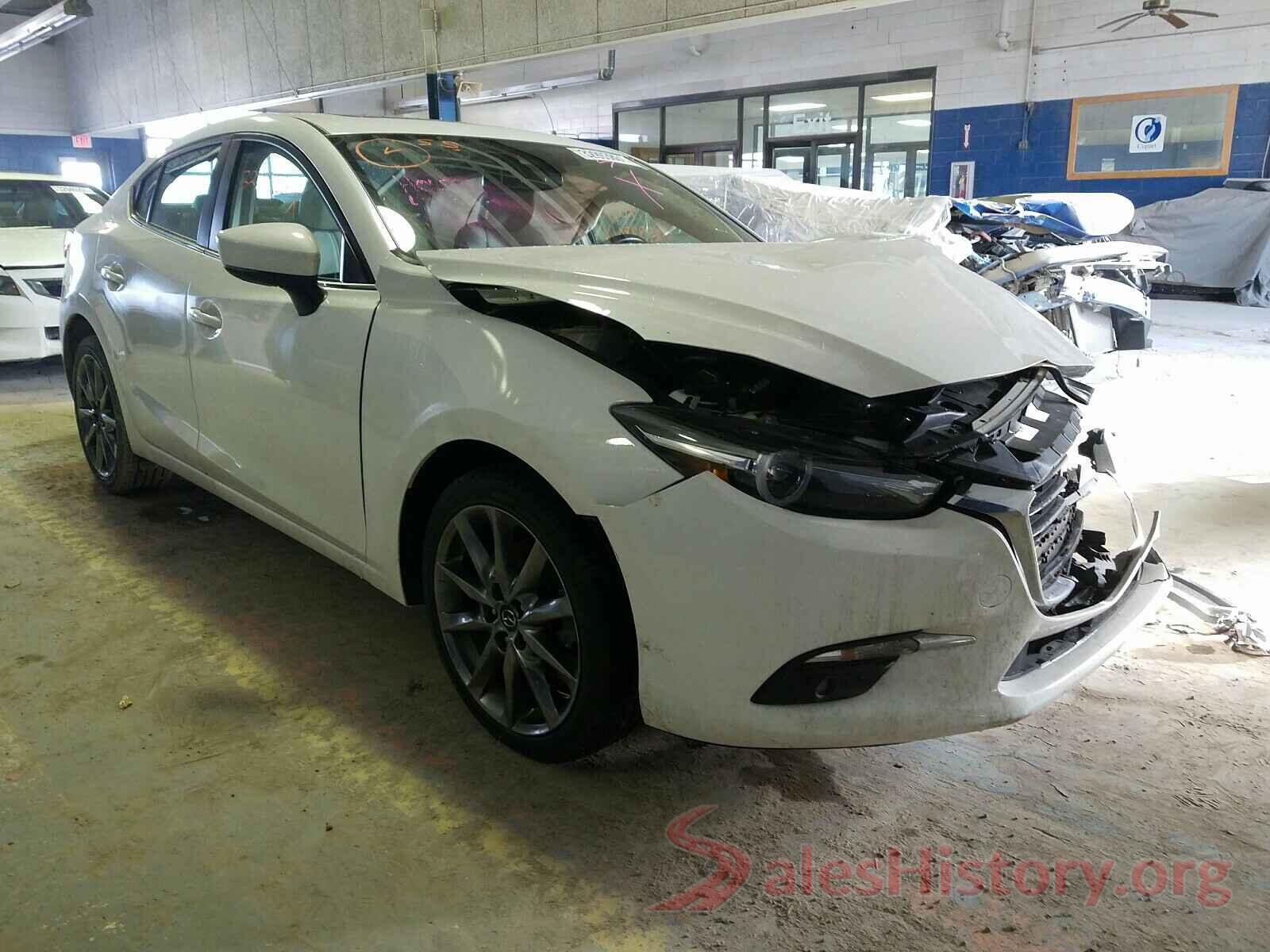 3MZBN1W32JM220298 2018 MAZDA 3